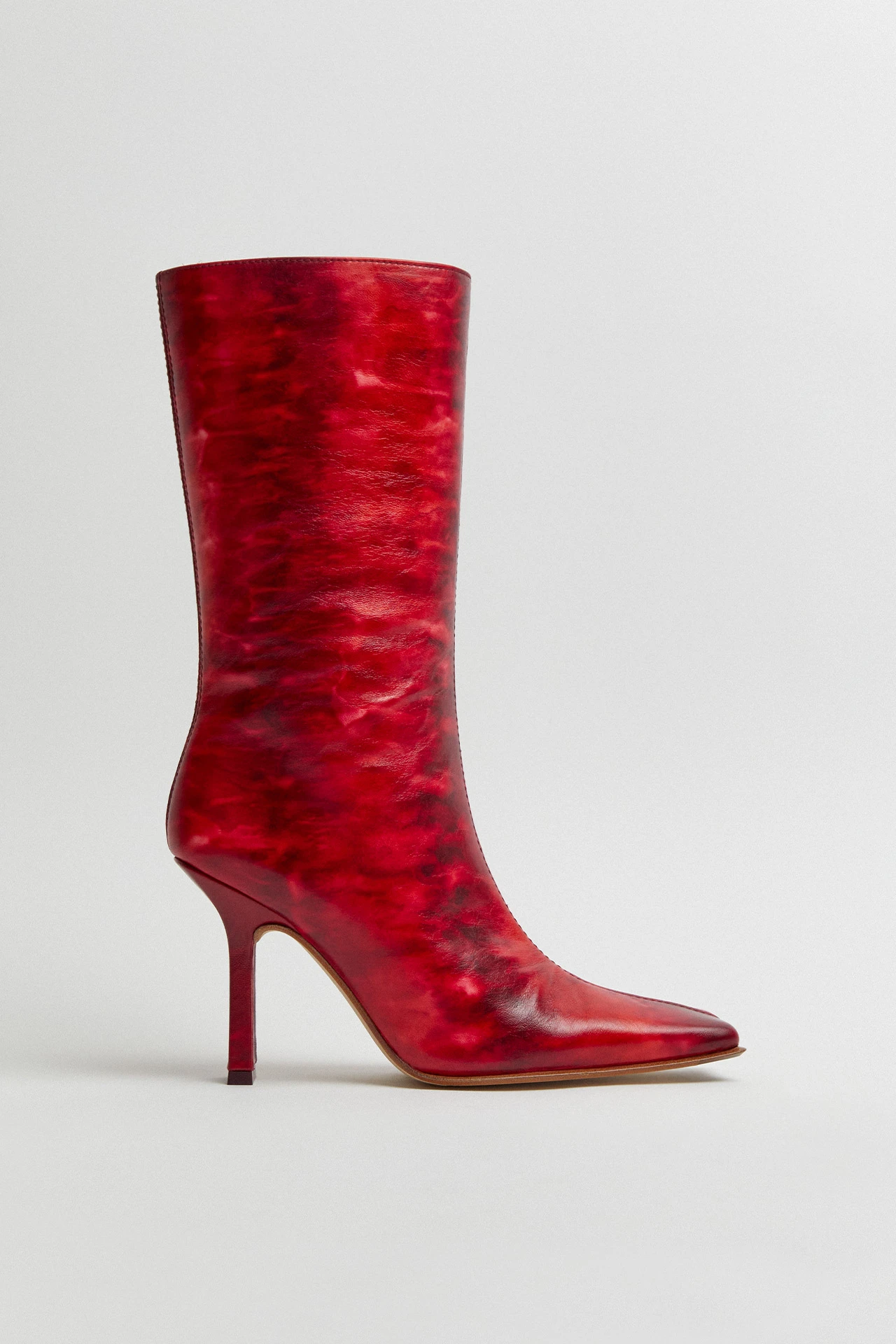 Miista-noor-red-boots-01