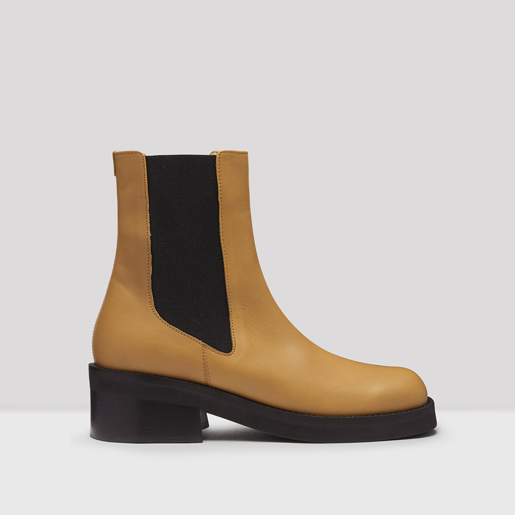 thea beige