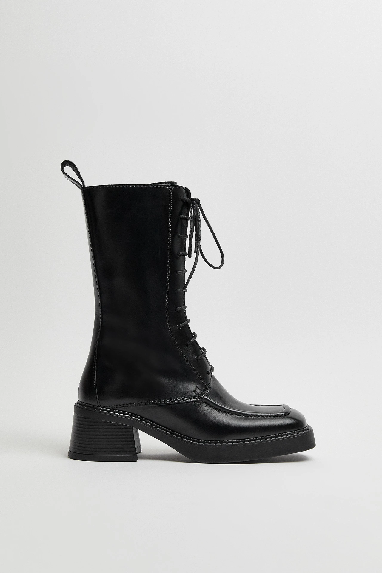 E8-Agustina-Black-Ankle-Boots-01