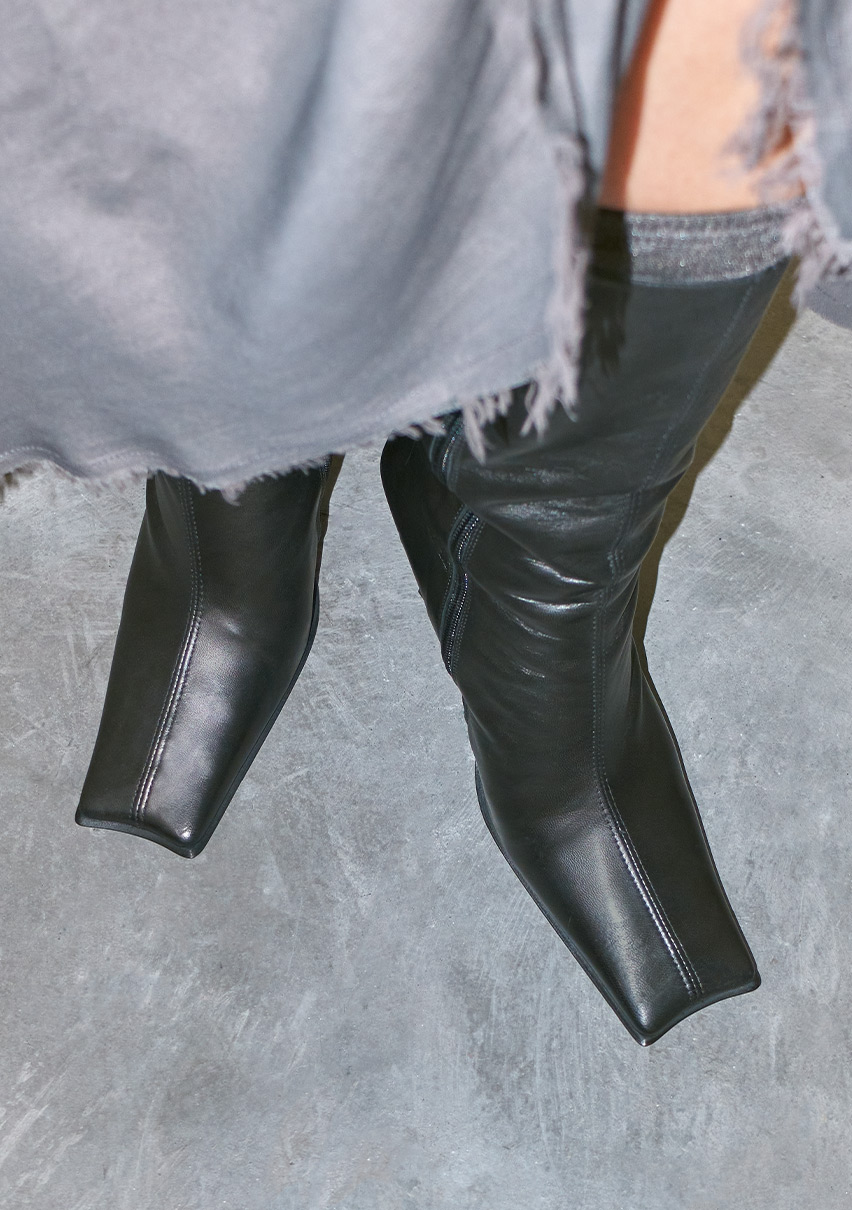 Emma black boots outlet miista