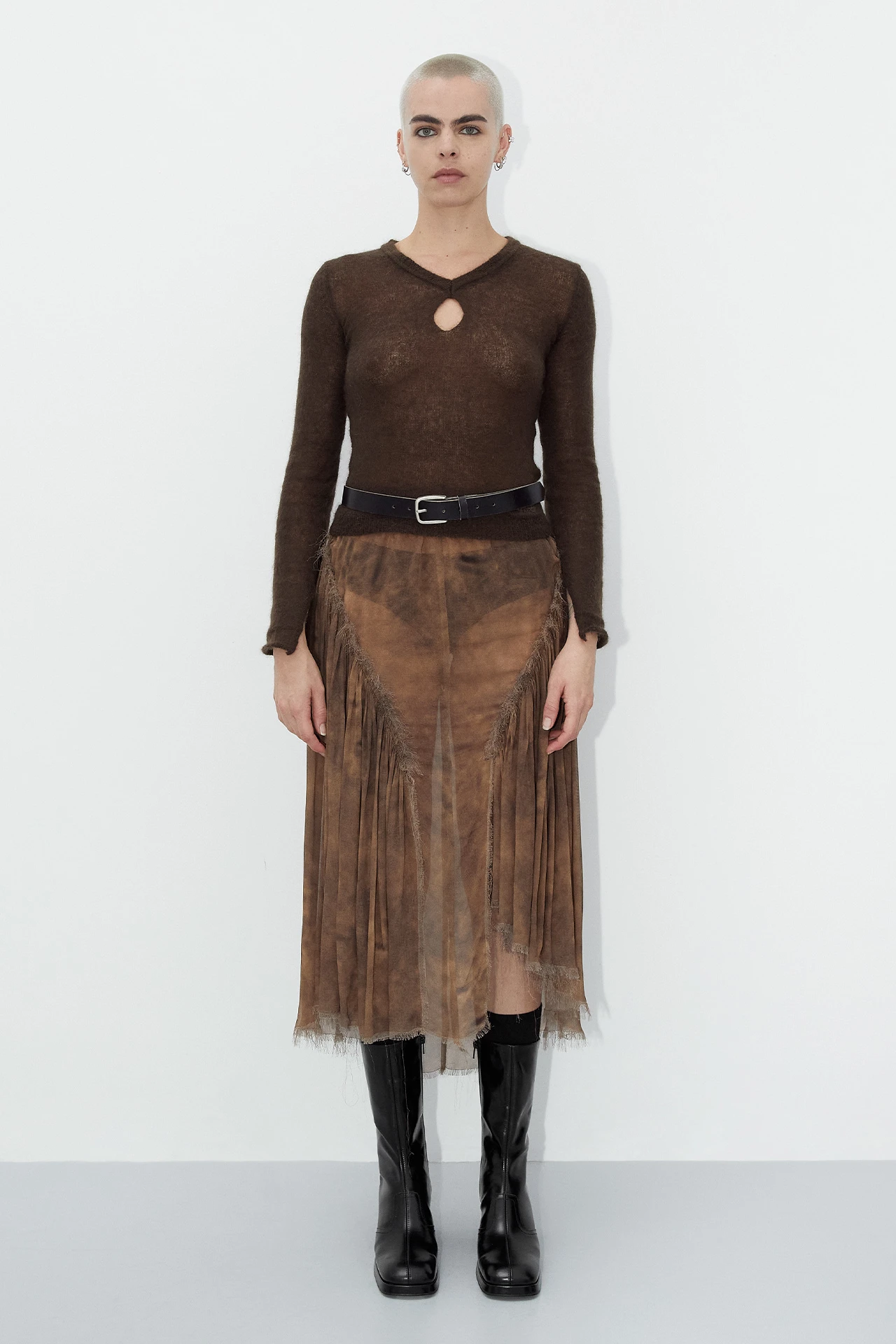 EC-miista-cass-new-black-boots-griselda-brown-skirt-annael-brown-top-01