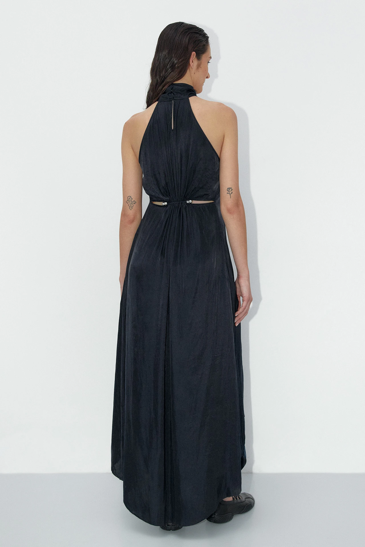 EC-Miista-Akil-Black-Long-Dress-08