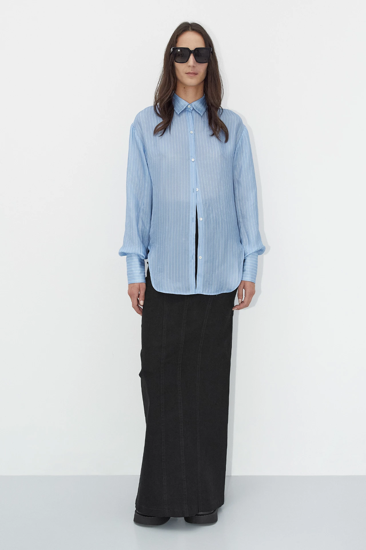 ec-miista-Unna-Blue-Lines-Shirt-Luz-Black-Denim-Skirt-01