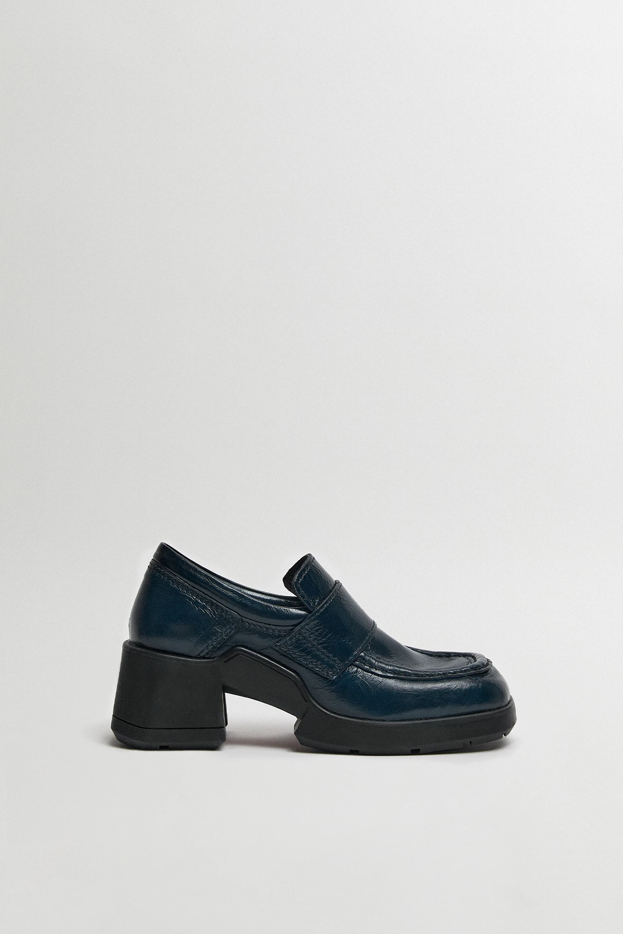 e8-miista-Billie-Oceano-Loafers-01