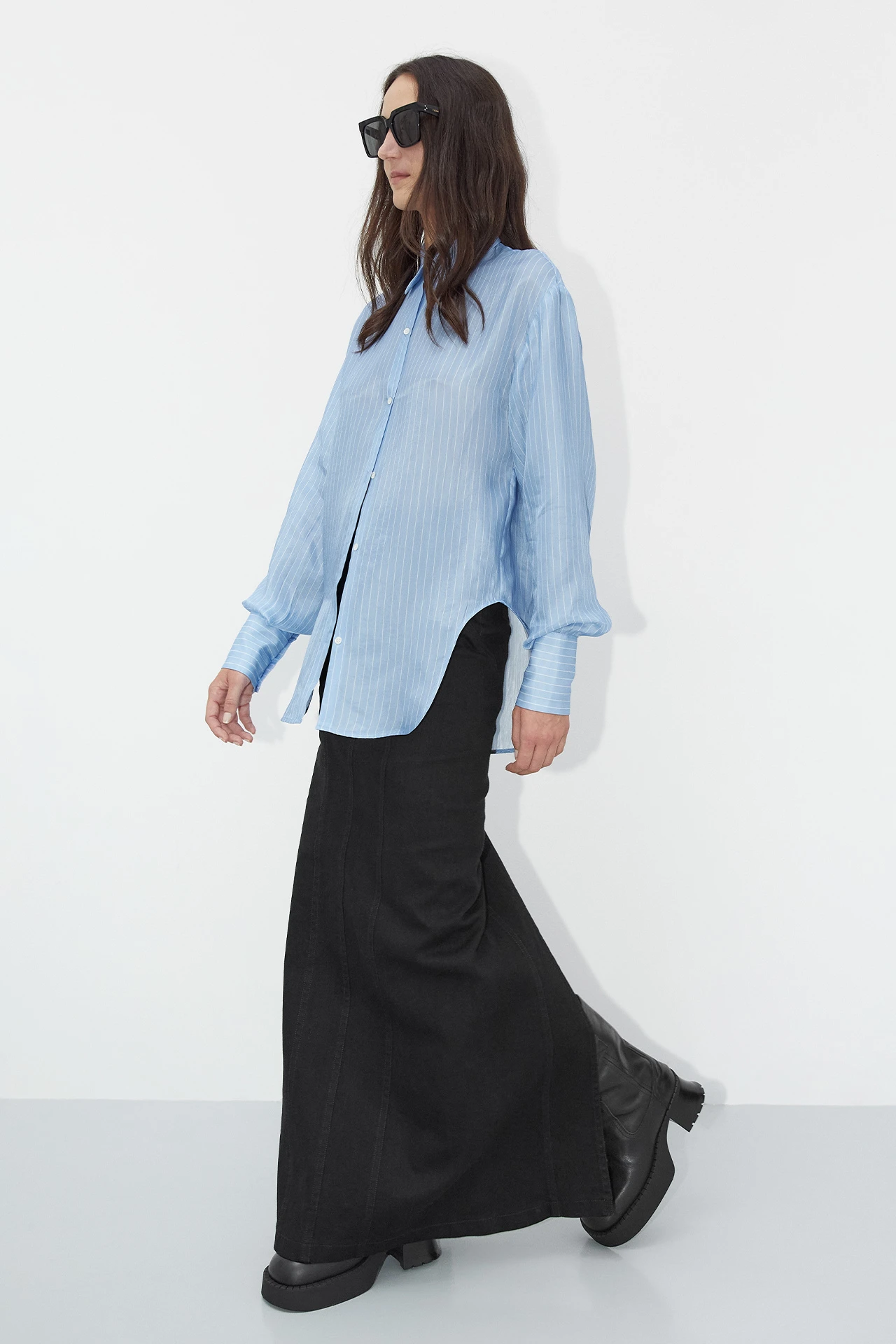 ec-miista-Unna-Blue-Lines-Shirt-Luz-Black-Denim-Skirt-02