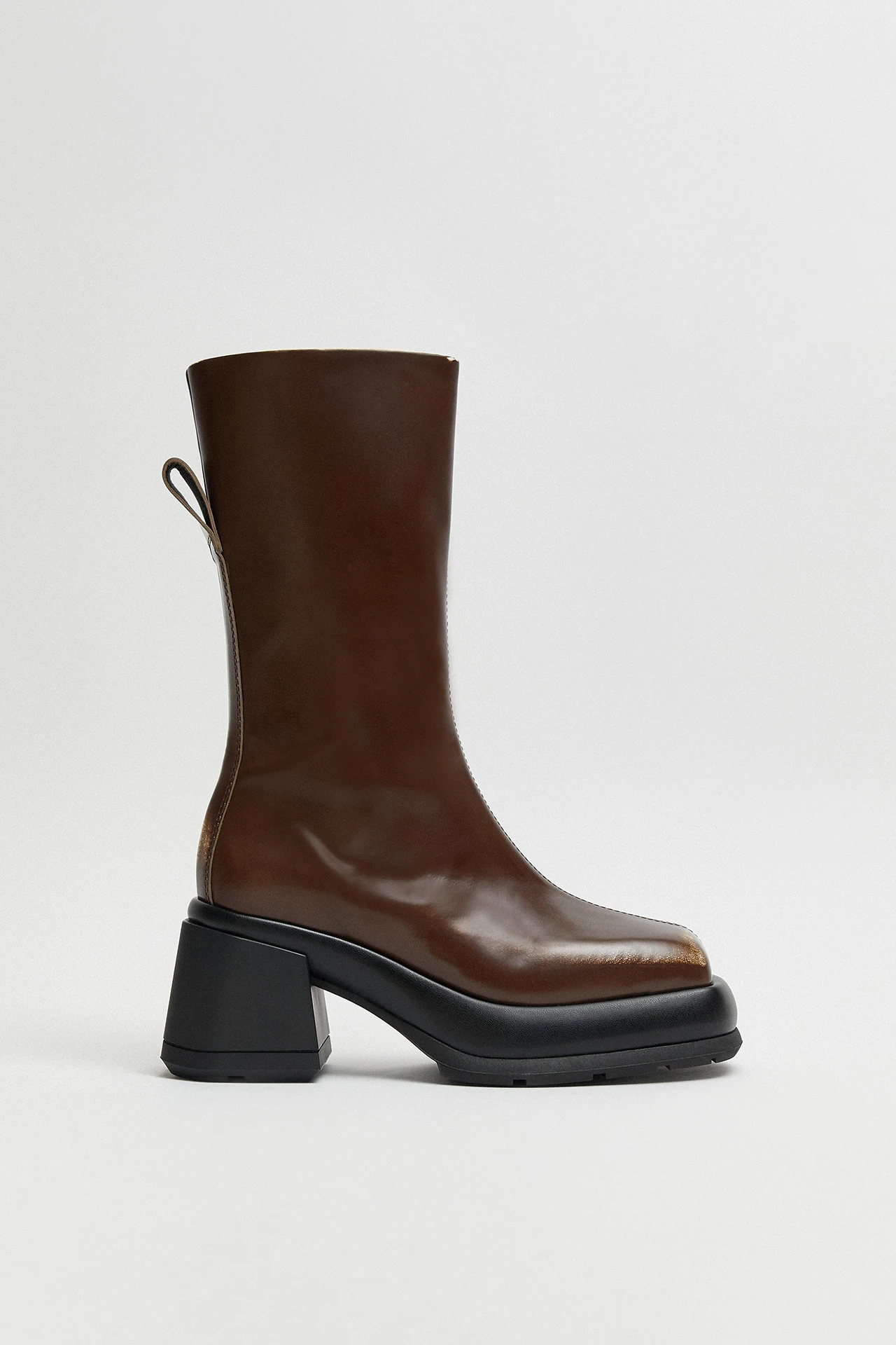 E8-cassia-brown-ankle-boots-01