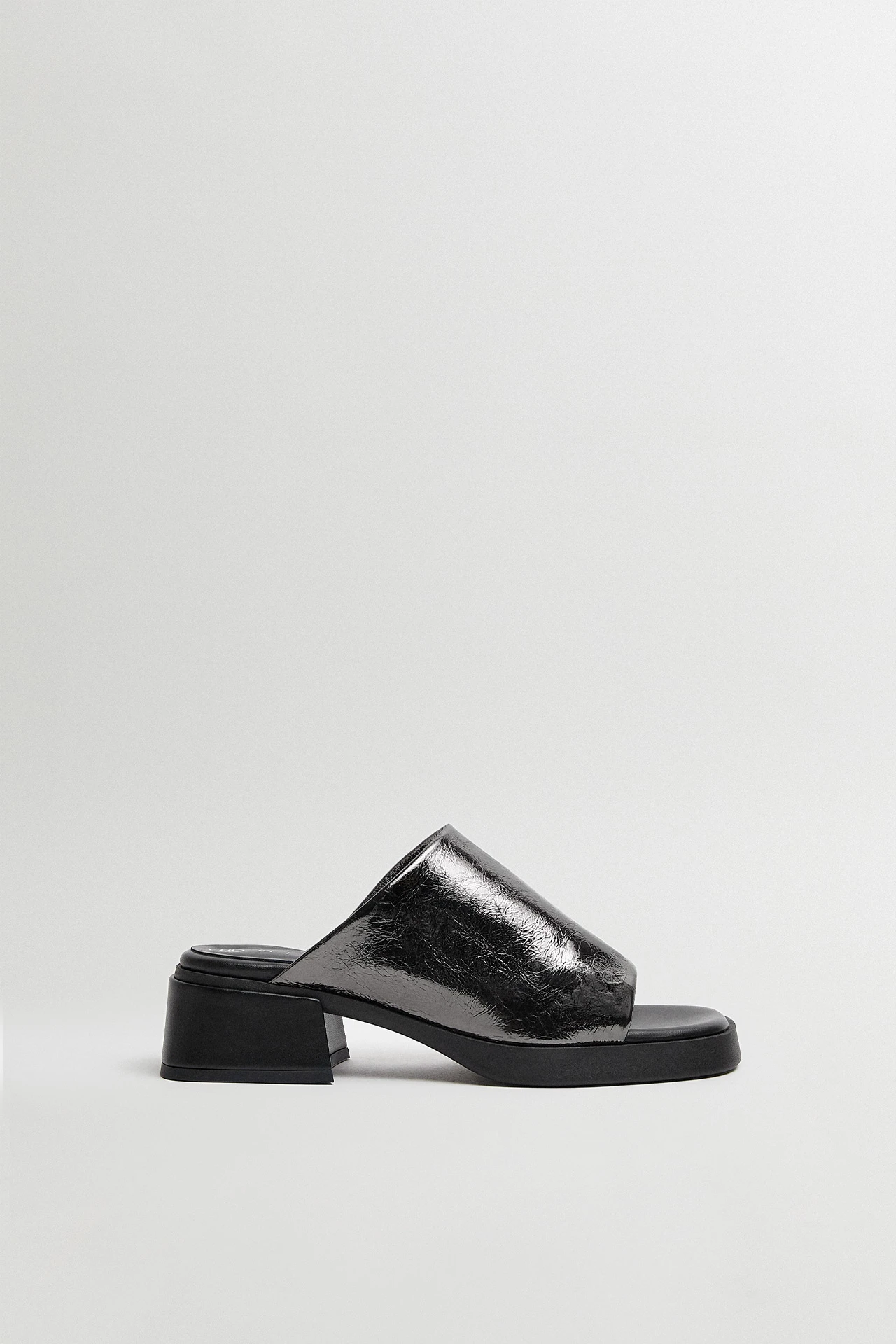 E8-zooey-dark-silver-mules-01