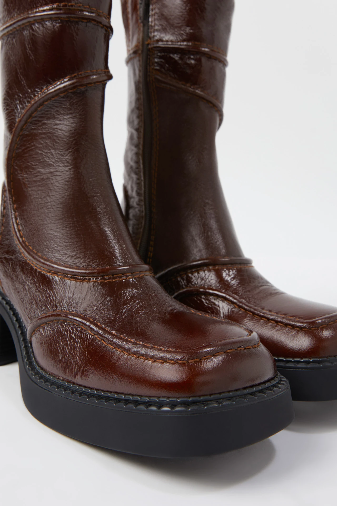 E8-malene-burgundy-ankle-boots-02