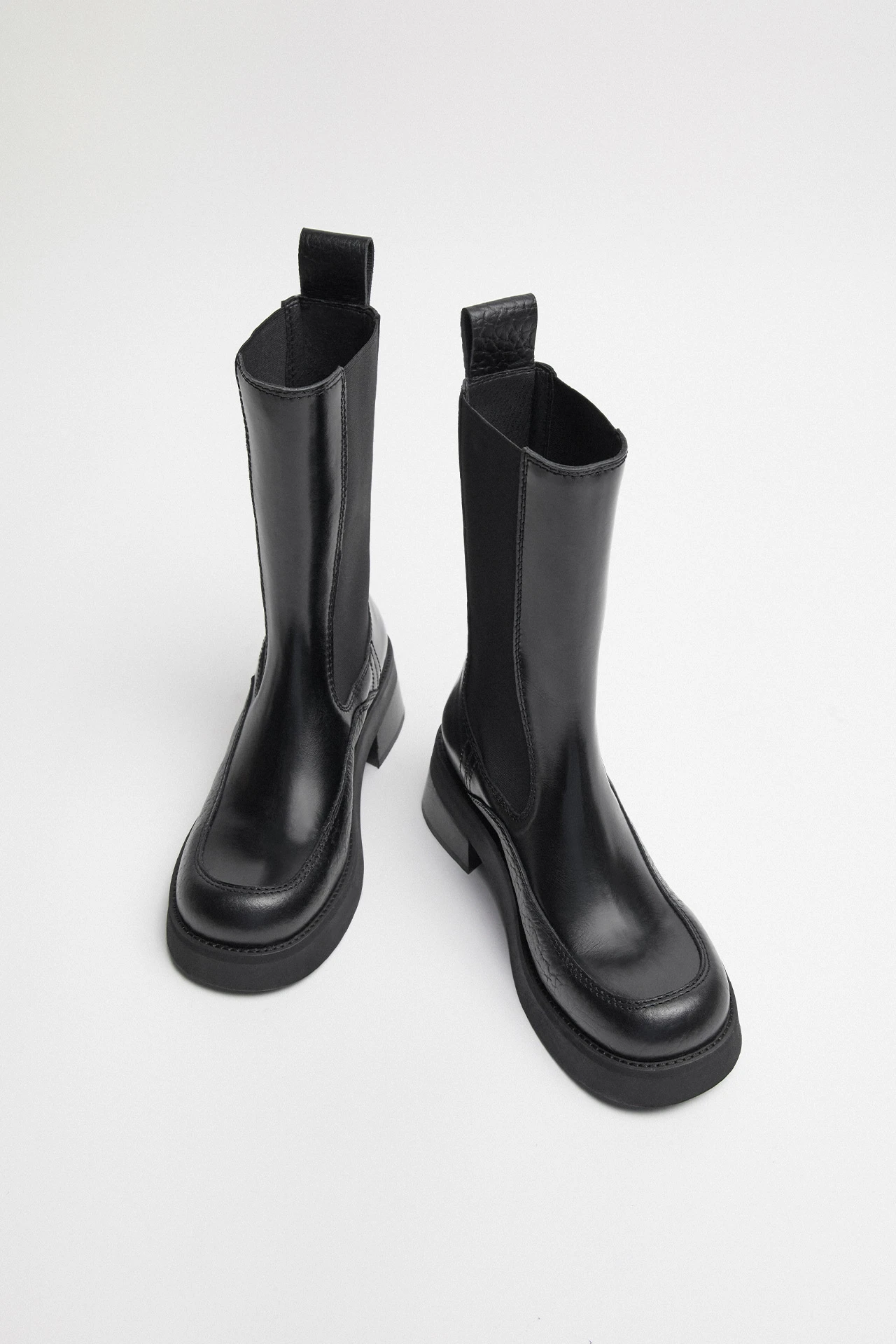 E8-vivana-black-boots-04