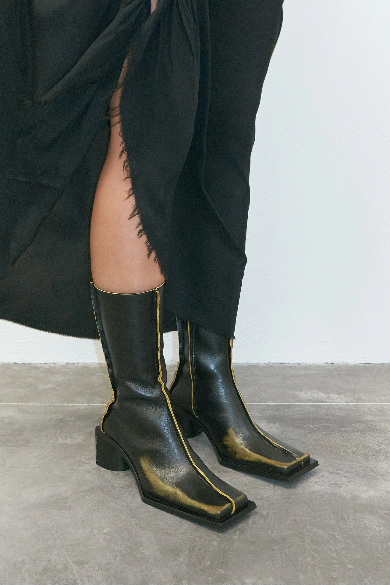 EC-miista-reiko-black-mustard-boots-01