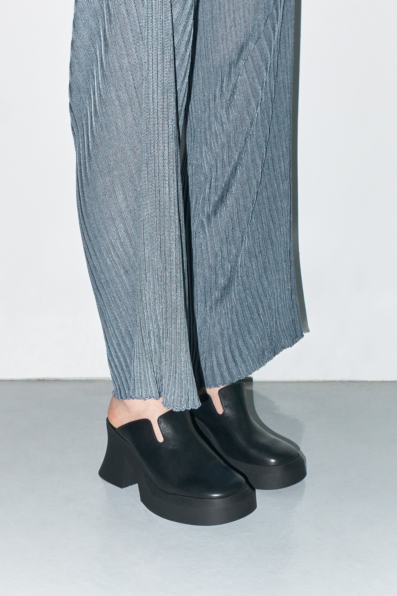 Otavia Black Mules | Miista Europe | Made in Portugal