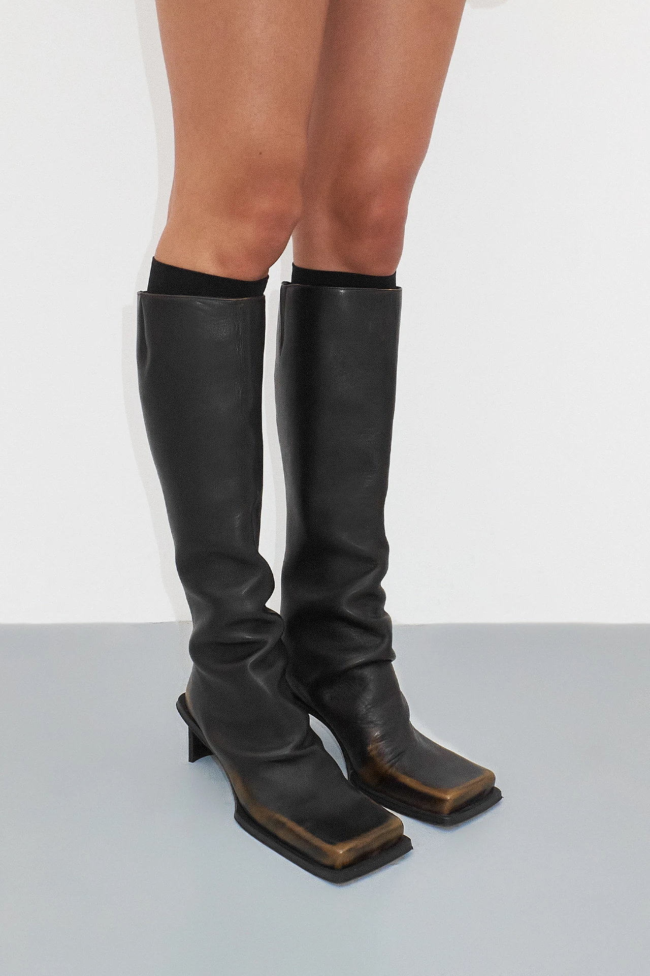 ec-miista-Carmel-Black-Brown-Tall-Boots-01