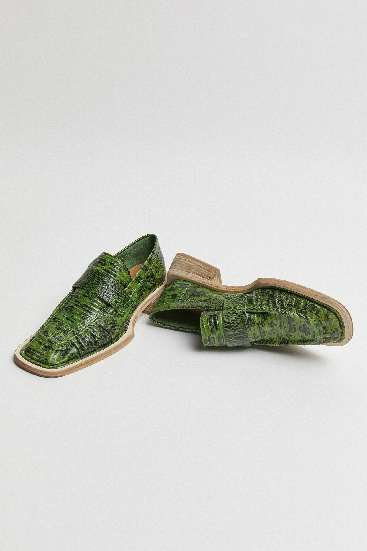 Miista-airi-green-loafers-02