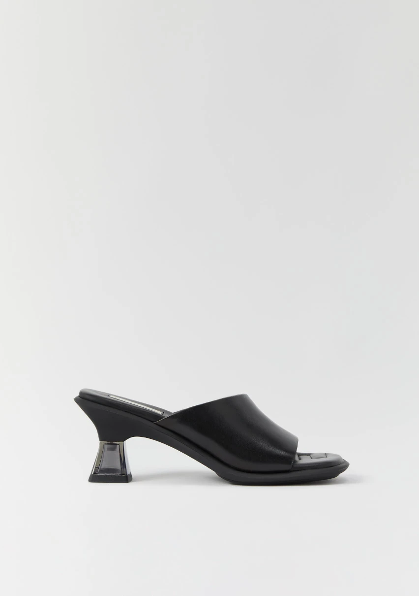 Miista-synthia-black-sandals-CP-1