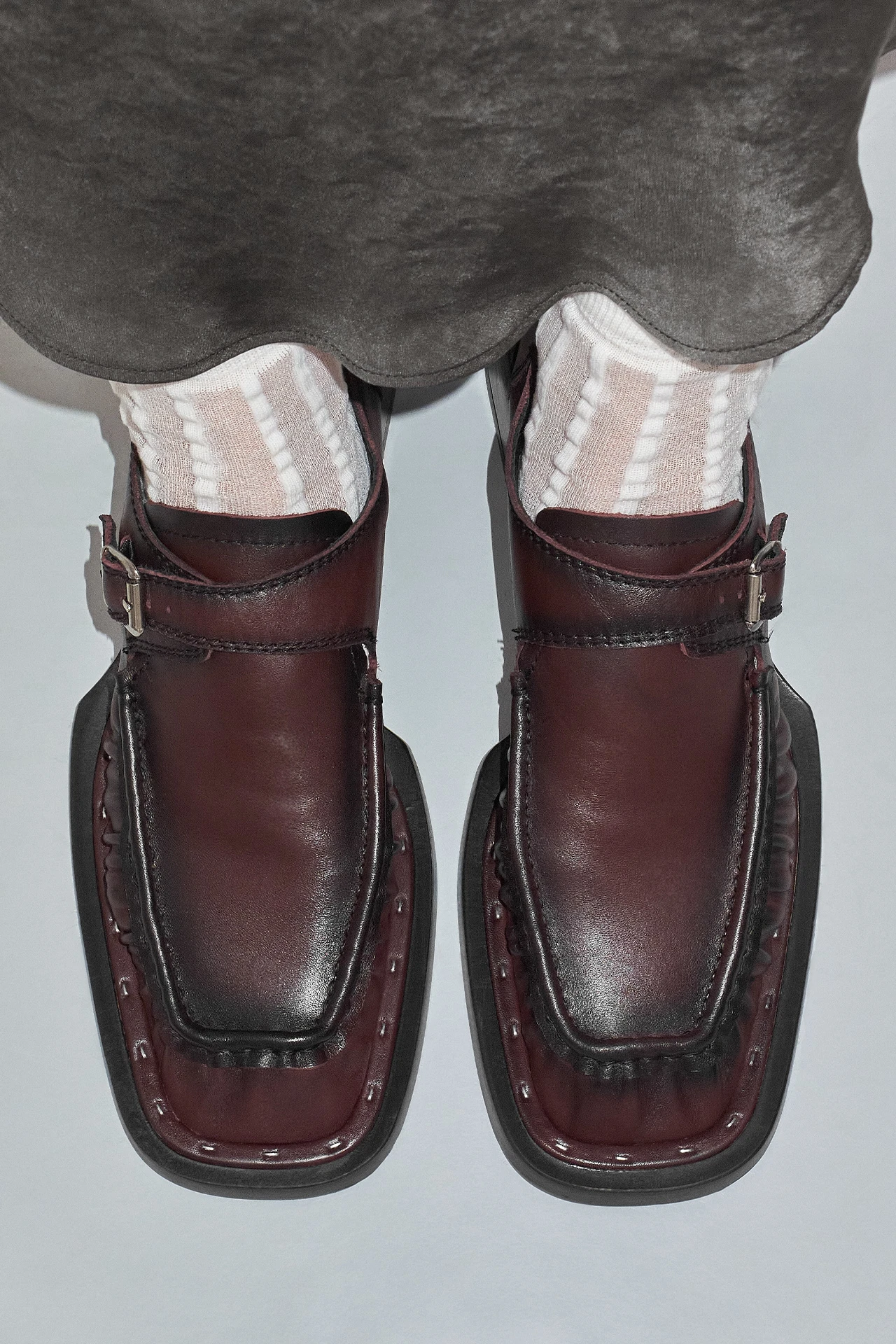 ec-miista-Tiana-Brushed-Burgundy-Black-Loafers-02