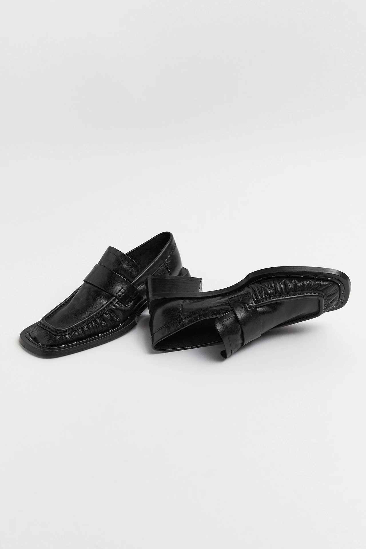 Miista-airi-bright-black-loafers-02