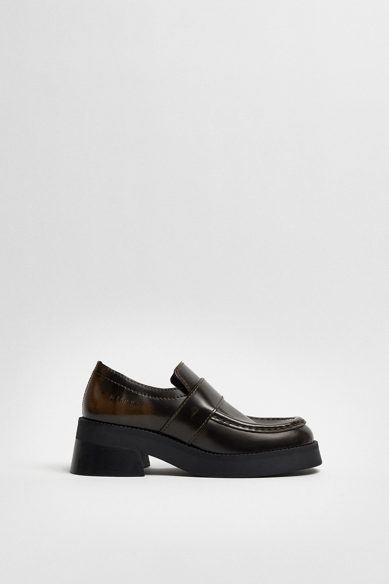 E8-Lib-Brown-Black-Ankle-Loafers-01