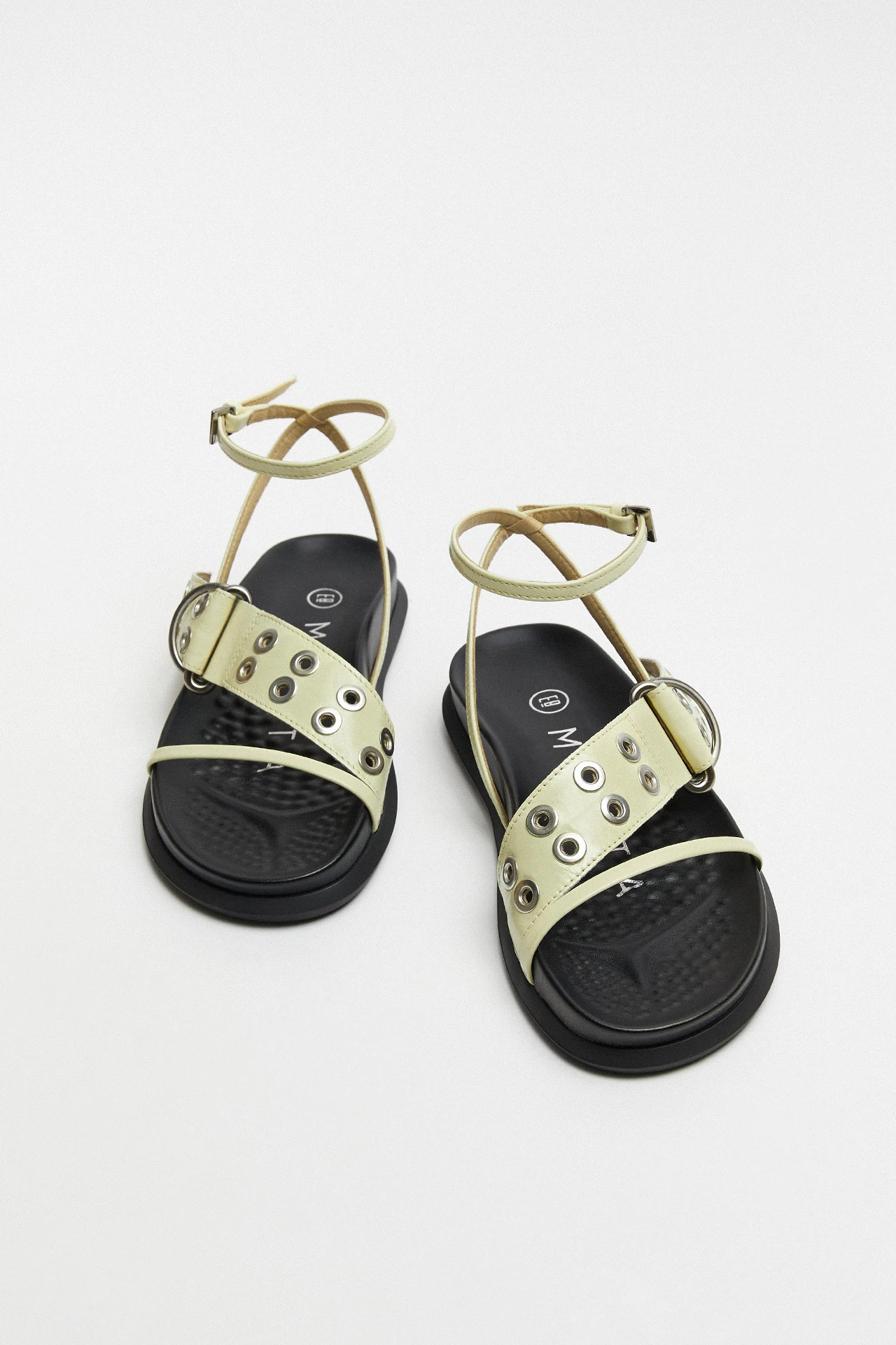 E8-Zilda-Vainilla-Sandal-03