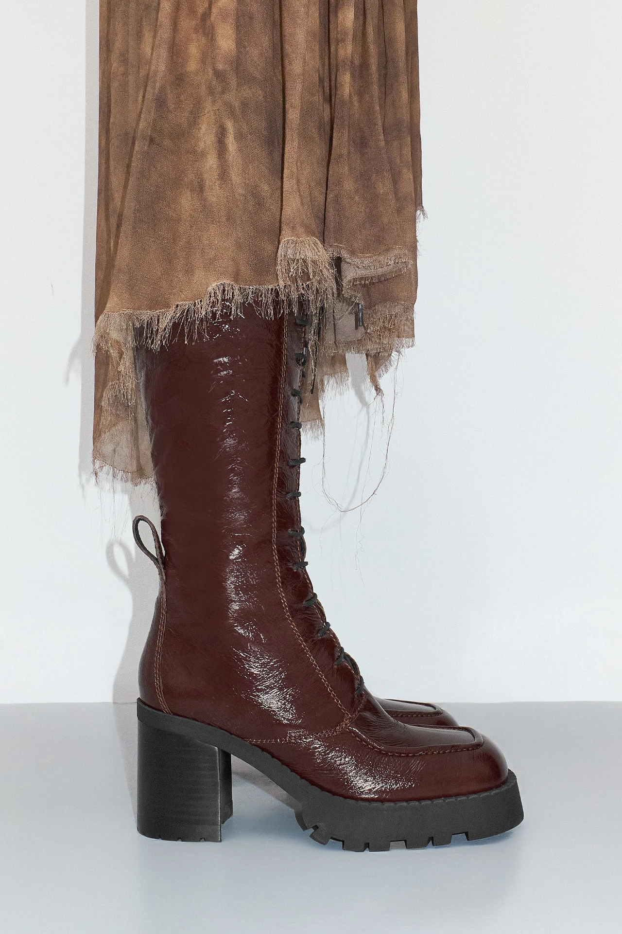 ec-e8-Grit-Chesnut-Tall-Boots-04