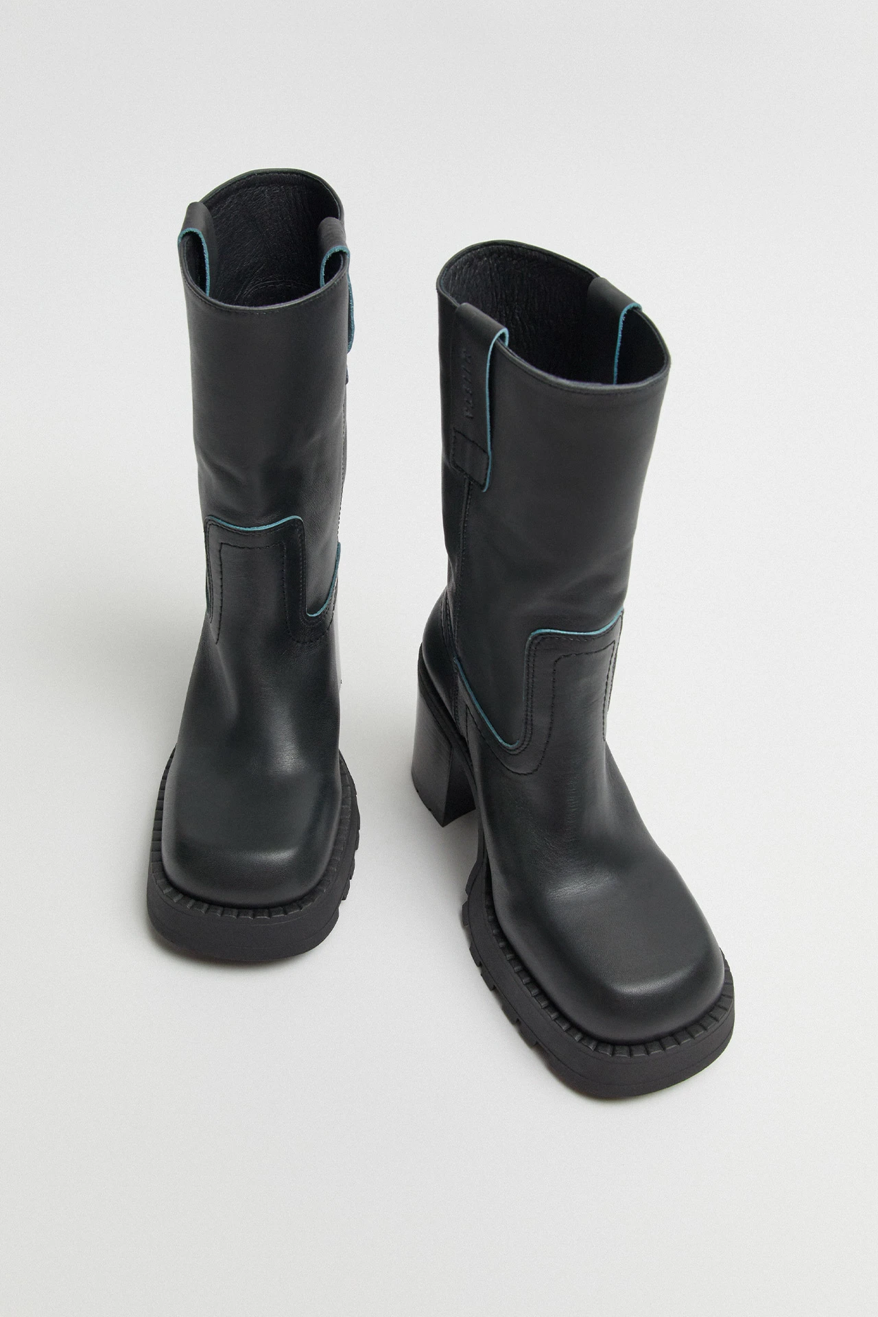 E8-daiane-blue-boots-04