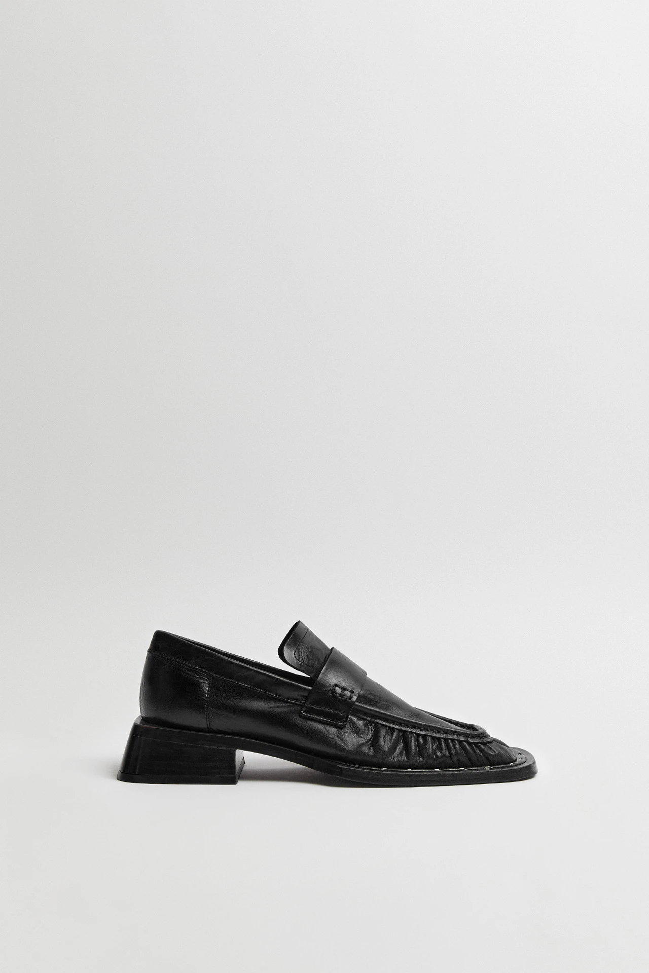 Miista-airi-bright-black-loafers-01