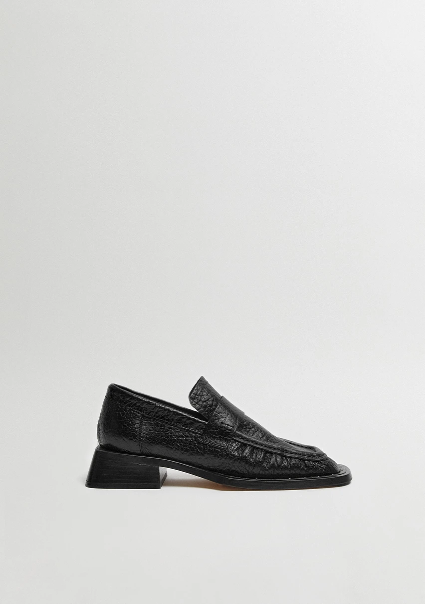 miista-Airi-Black-Grain-Loafers-cp-1