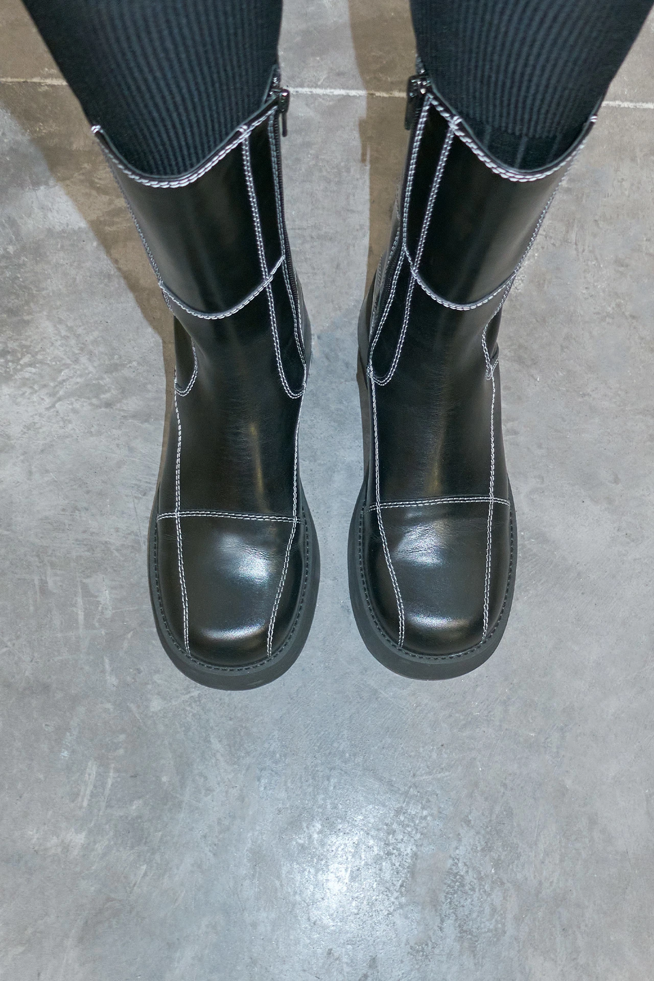 EC-E8-heya-black-boots-04