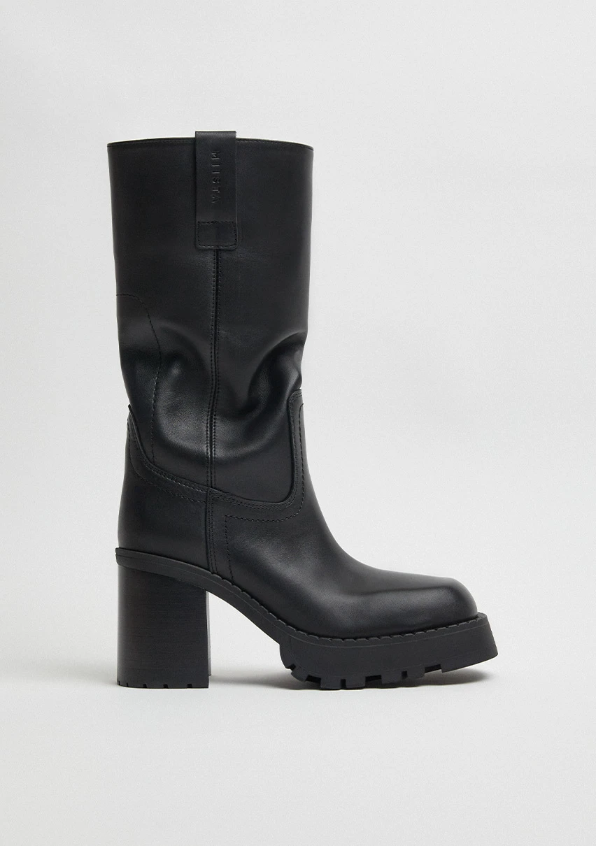 E8-dionira-black-tall-boots-CP-1