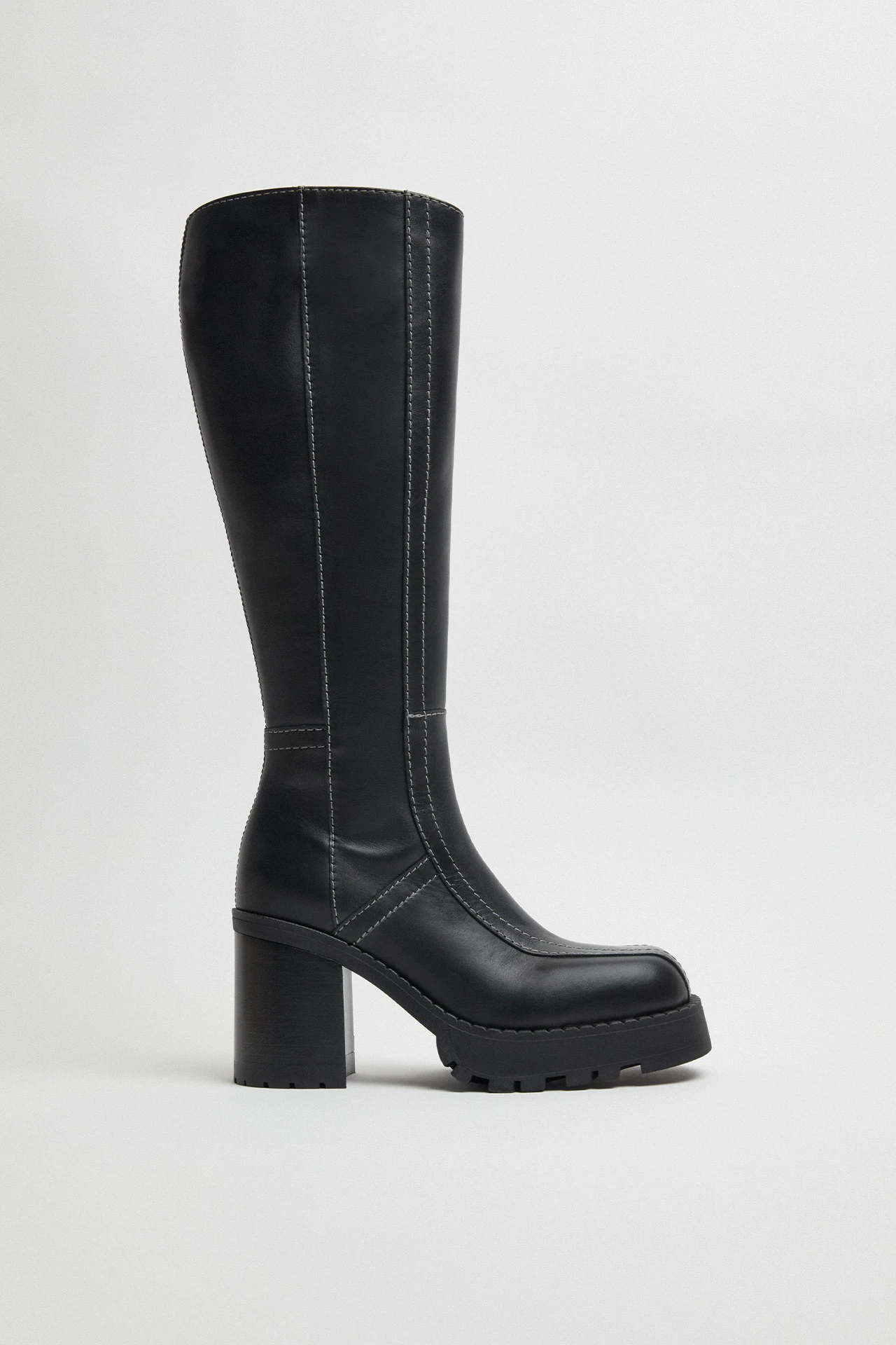 E8-dulce-black-tall-boots-01