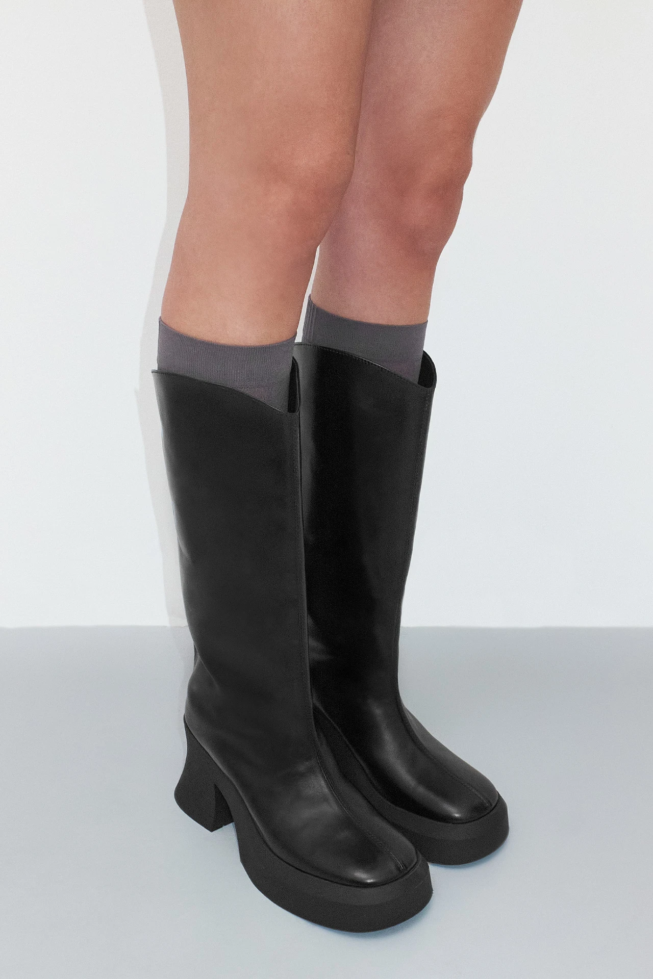 EC-E8-meike-black-boots-01