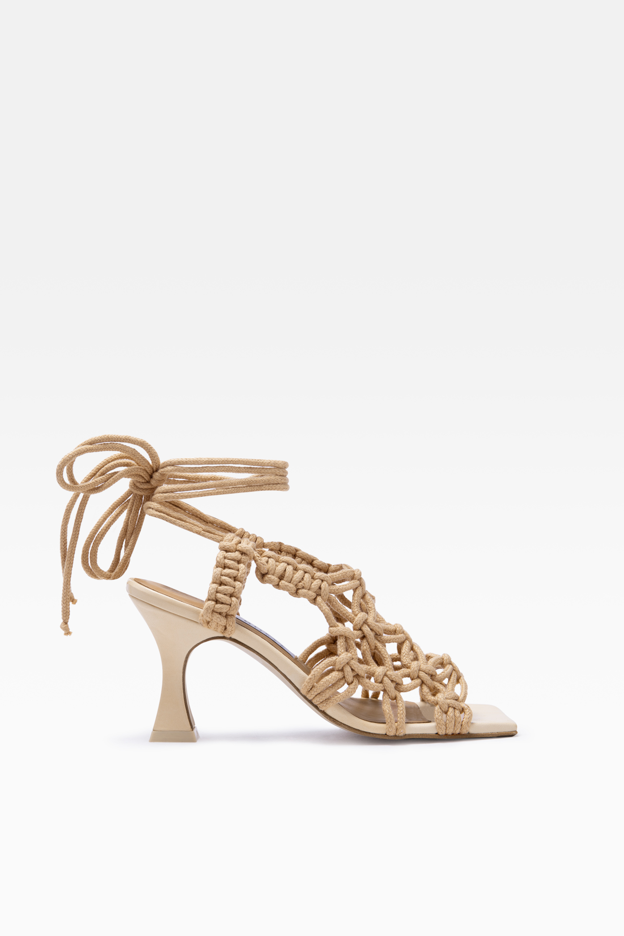 Stephanie Cream Sandals // Miista Shoes // Made in Spain