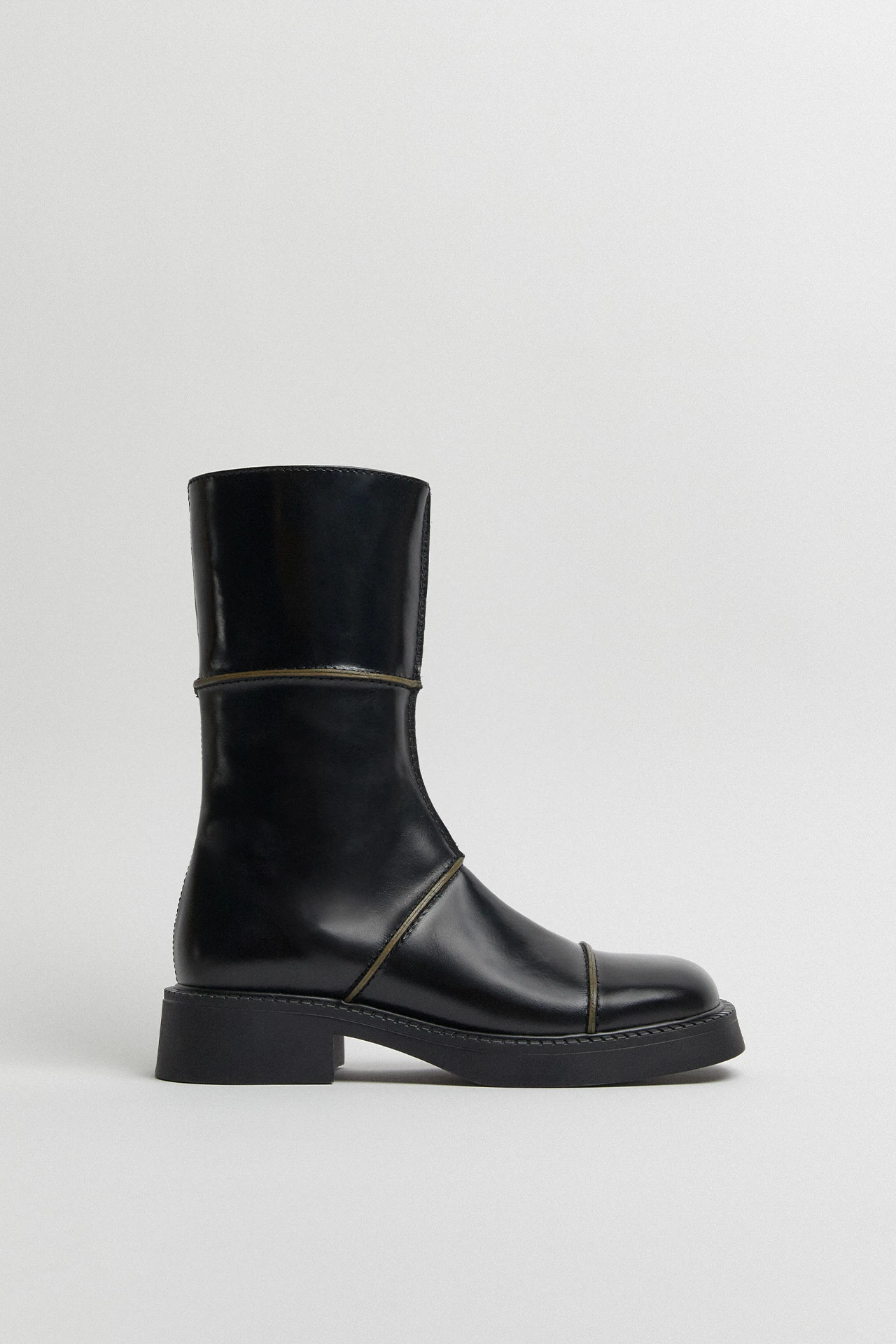 E8-dahlia-black-boots-01