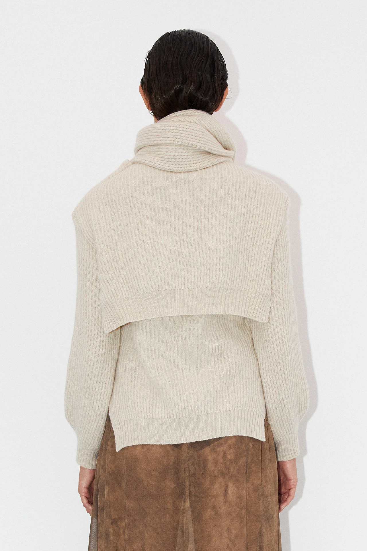 ec2-allegra-beige-jumper-07