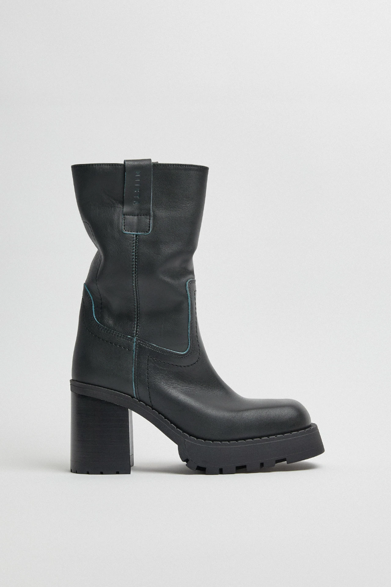 E8-daiane-blue-boots-02