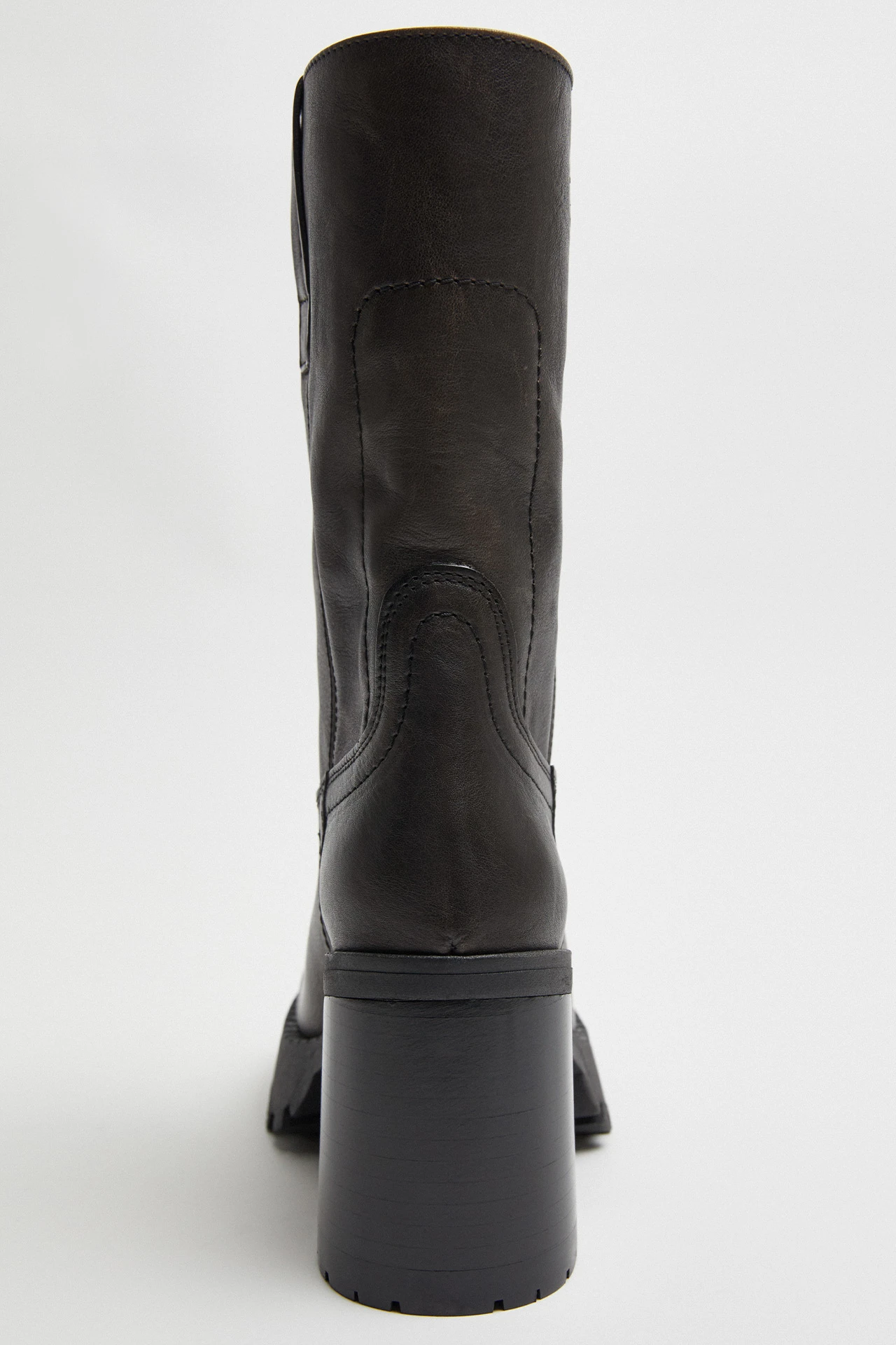 E8-daiane-brown-boots-05