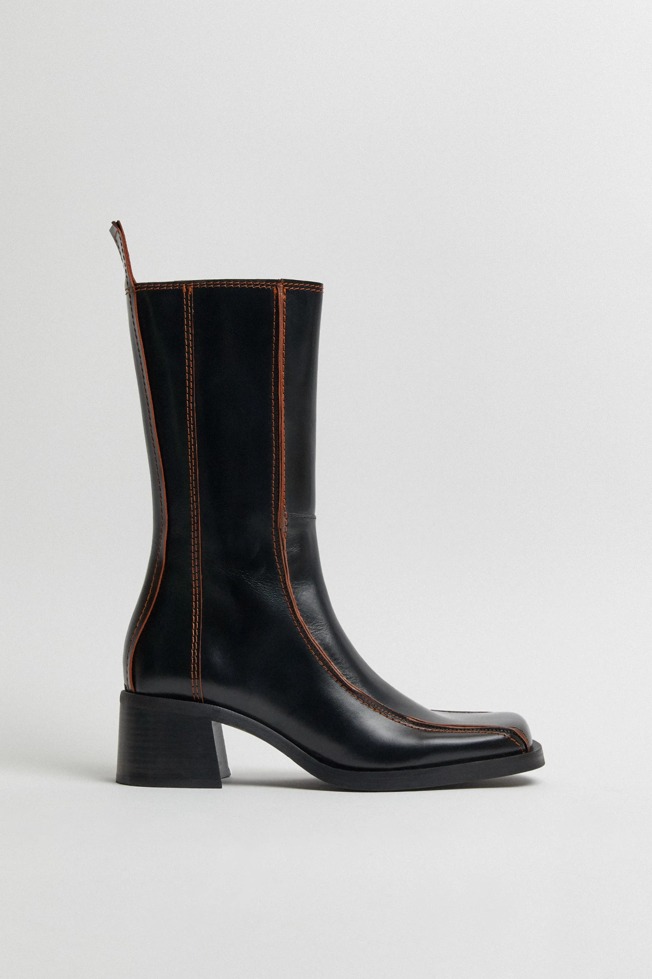 E8-mariela-black-boots-01
