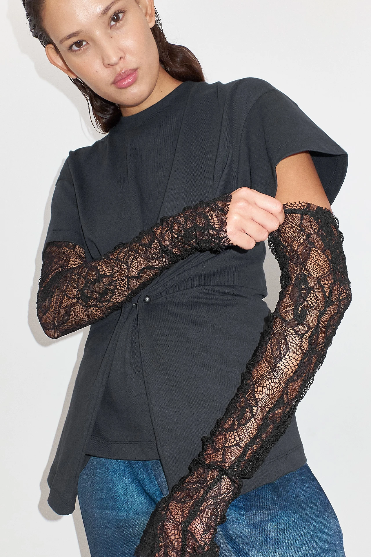 ec2-miista-Elettra-Lace-Black-Sleeves-02