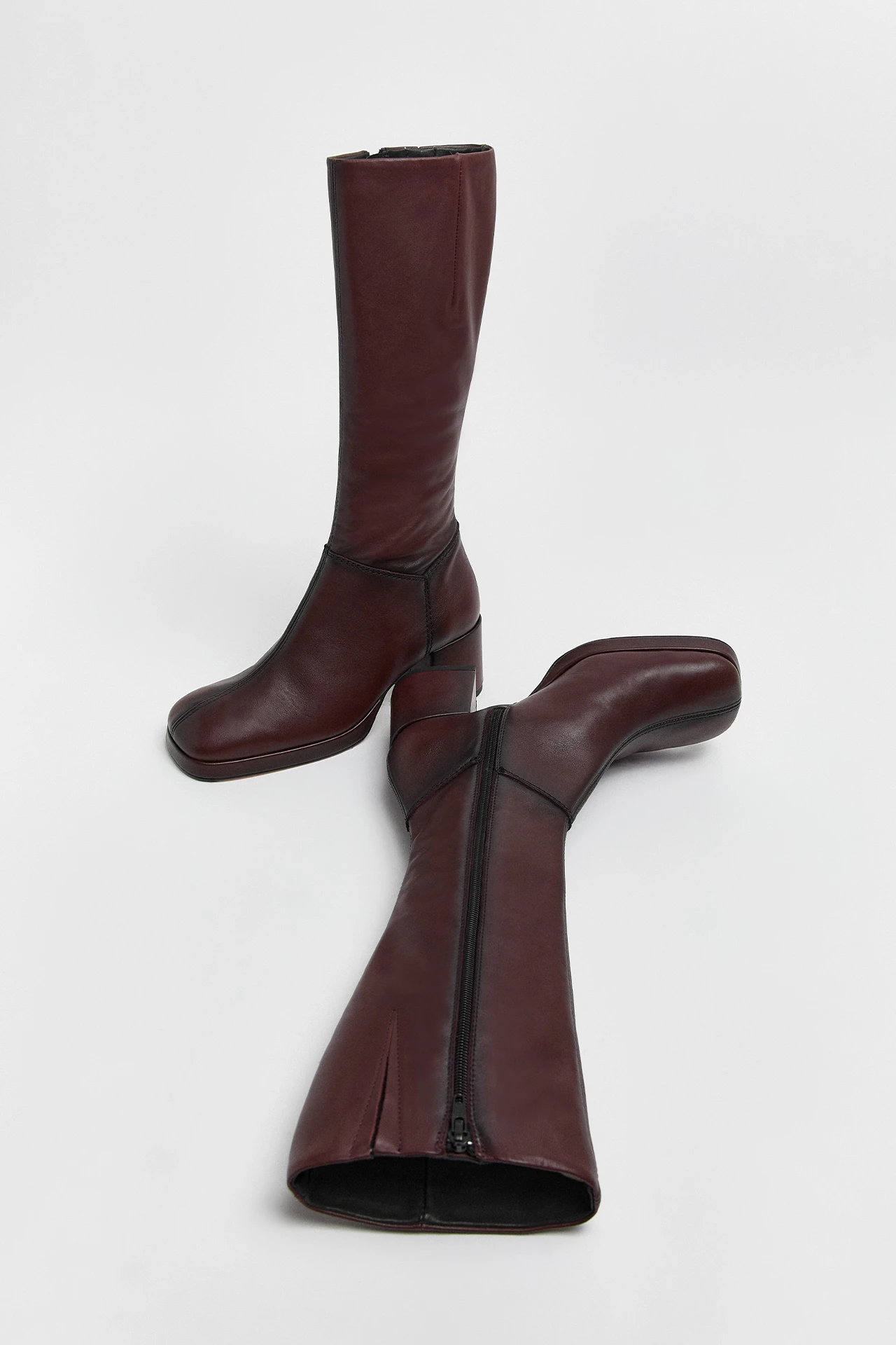 MIISTA-Maple-Brushed-Burgundy-Black-Boots-02