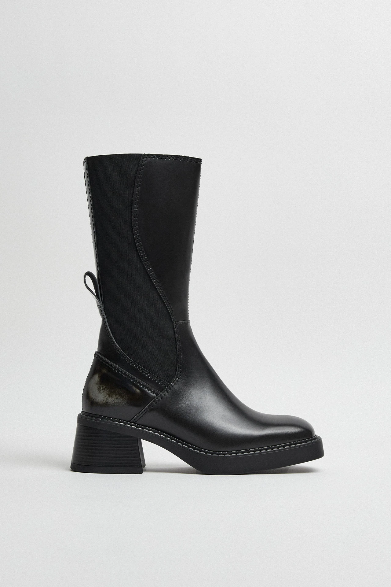 E8-flabia-grey-boots-01
