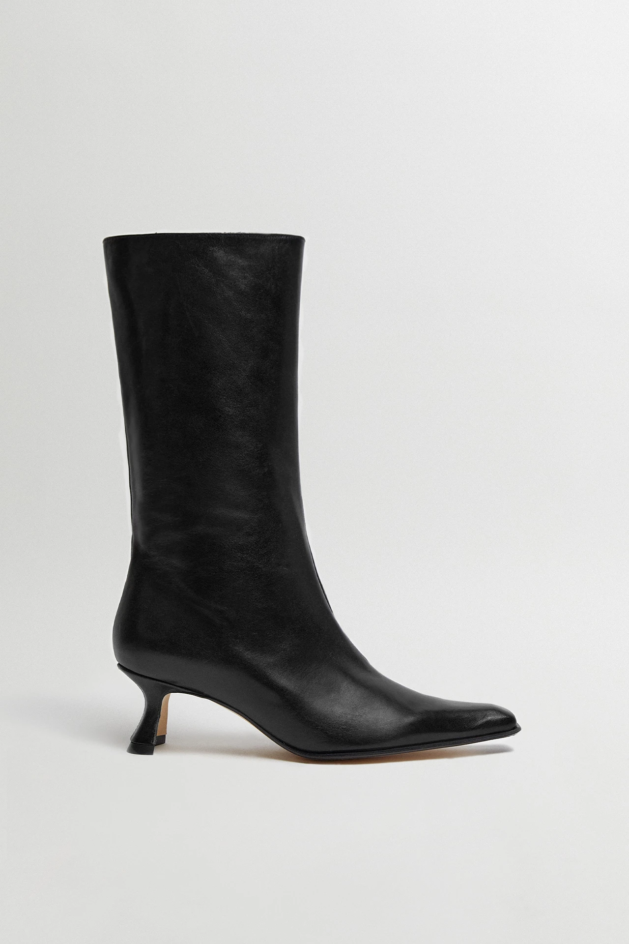 miista-rilla-nero-chester-boots-01