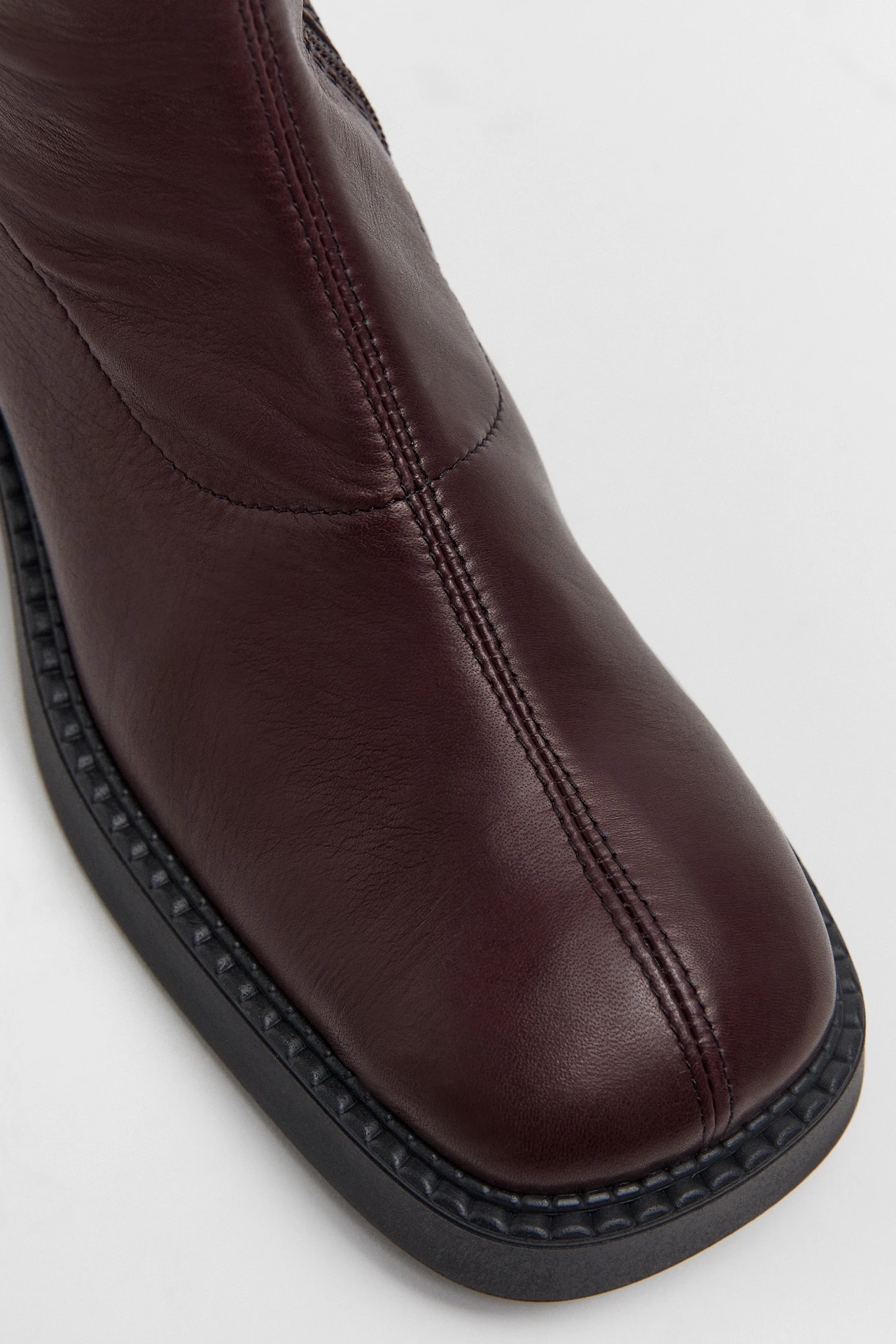 e8-Vero-burgundy-Boots-05