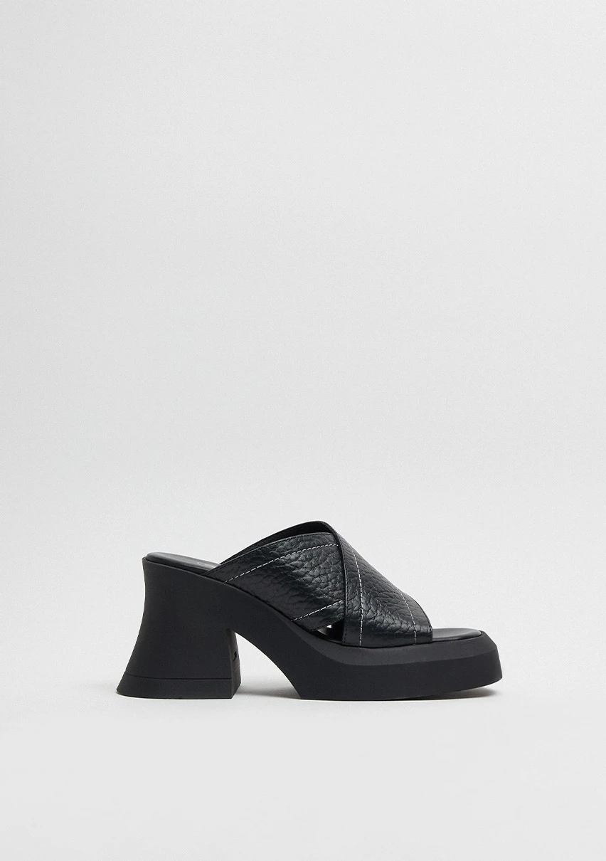 E8-raissa-black-mule-sandal-CP-1