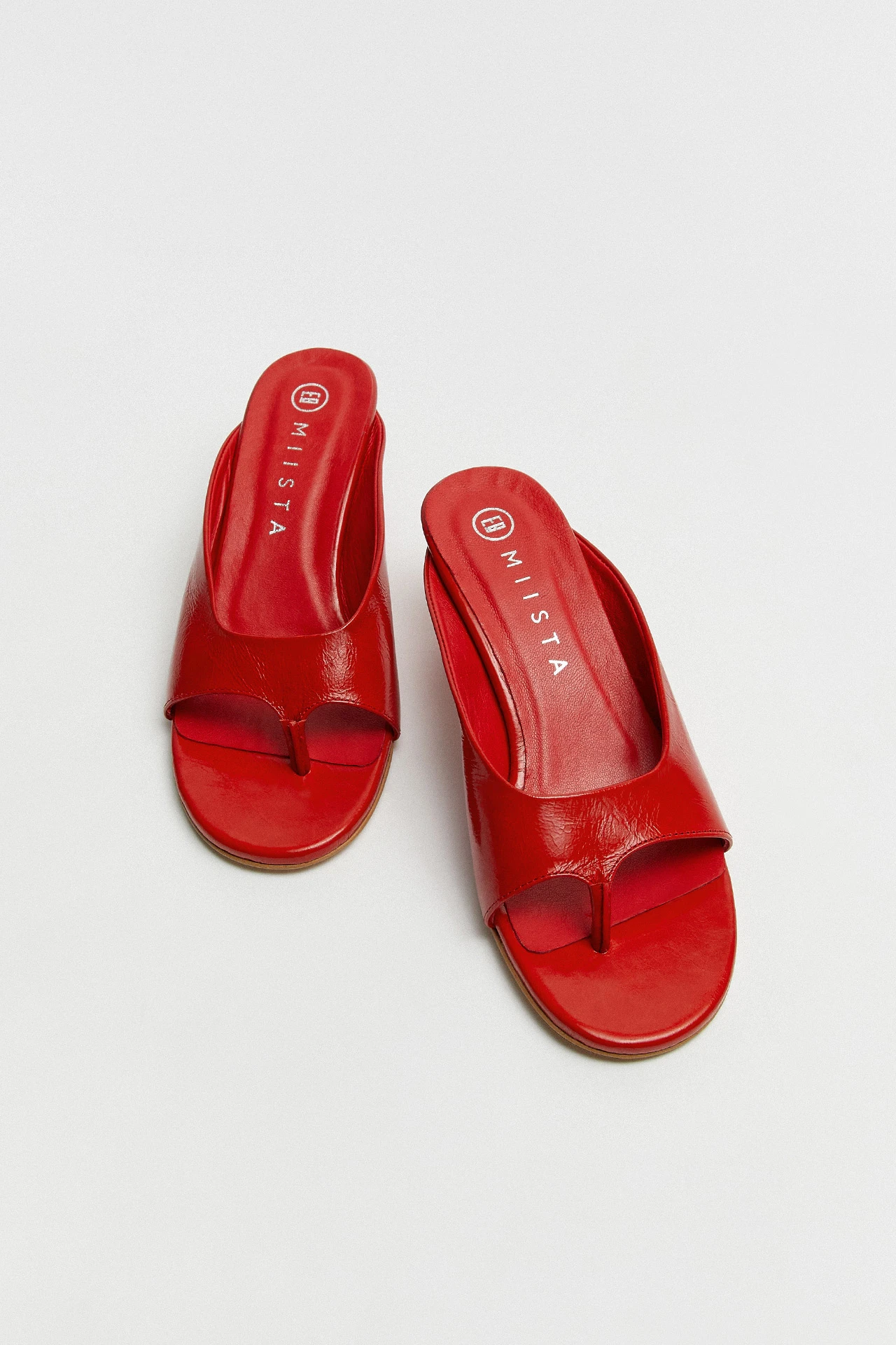 E8-Palmira-Red-Sandal-05