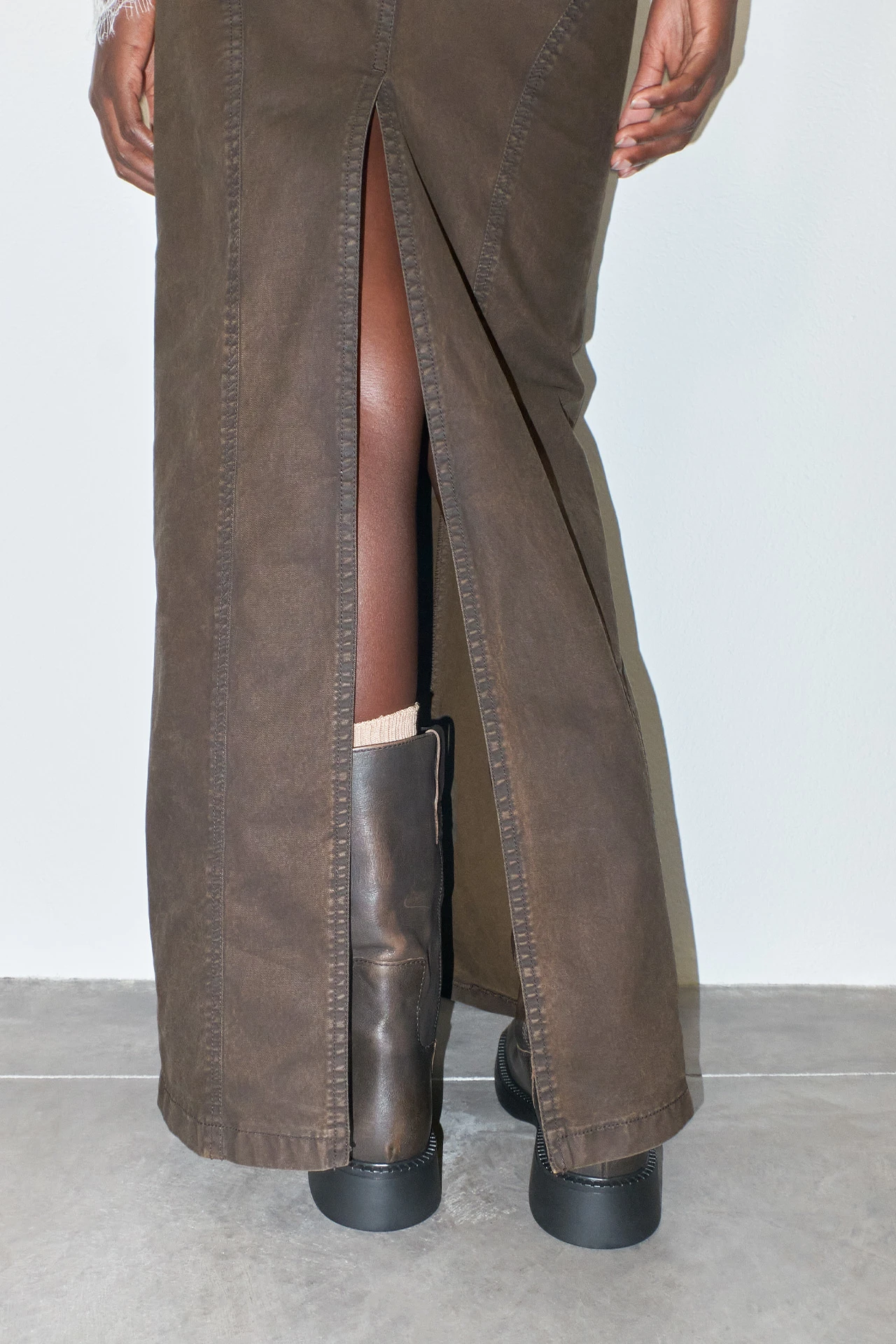 EC-miista-luz-brown-skirt-03