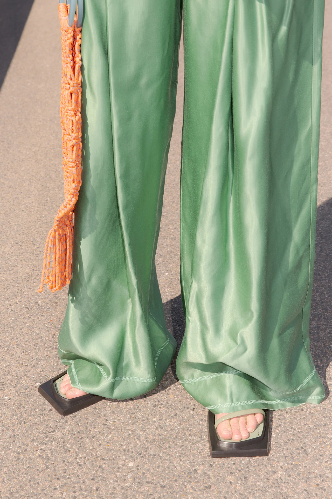 miista-jelena-trousers-otto-bag-phyllis-sandals-01-LS
