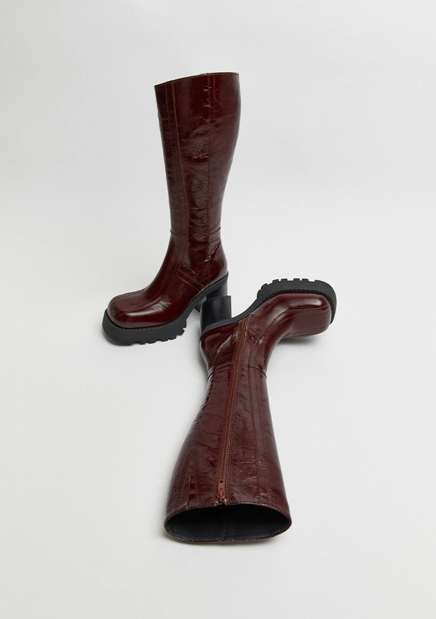 E8-dulce-burgundy-tall-boots-CP-2
