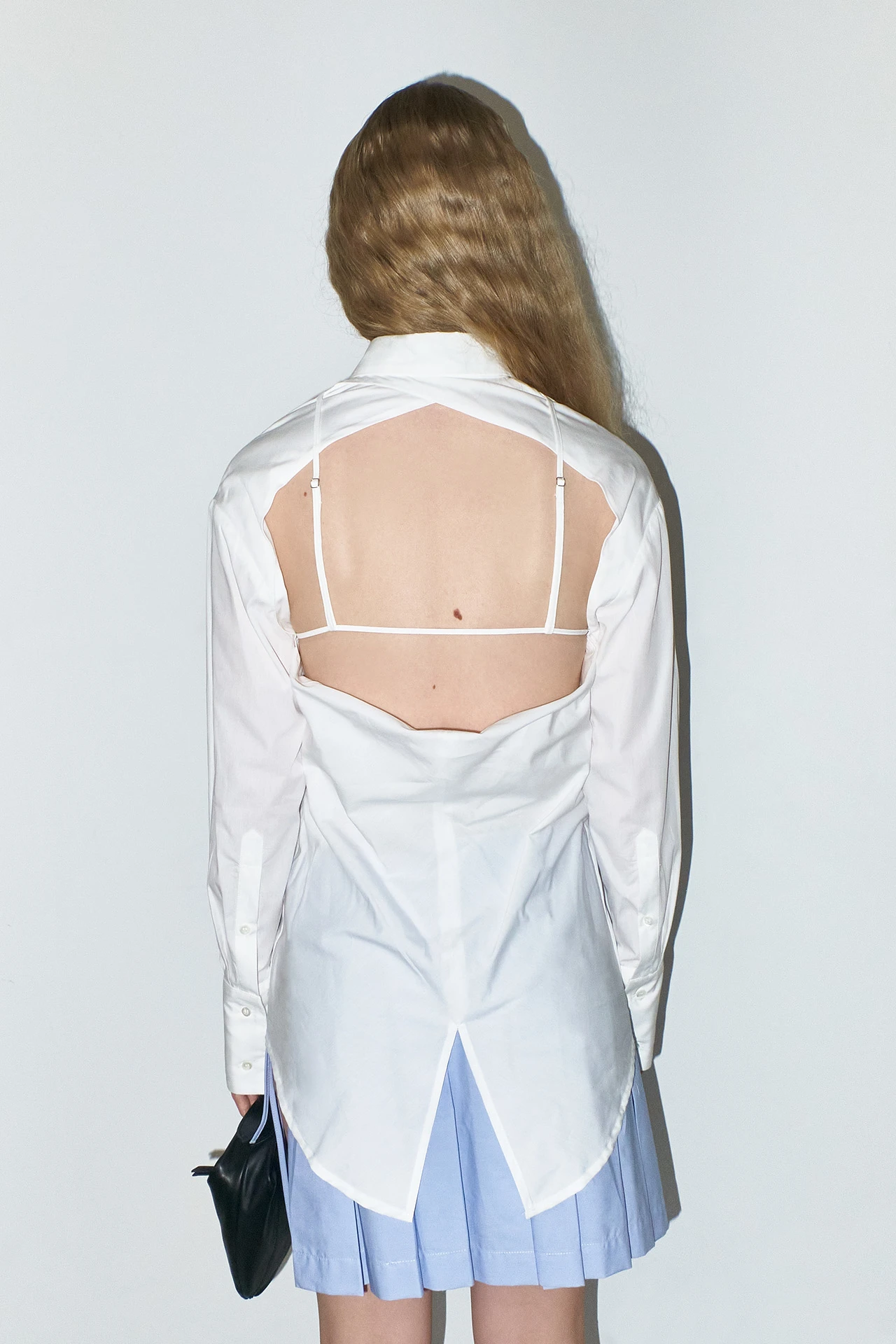 EC-miista-iryna-off-white-shirt-05