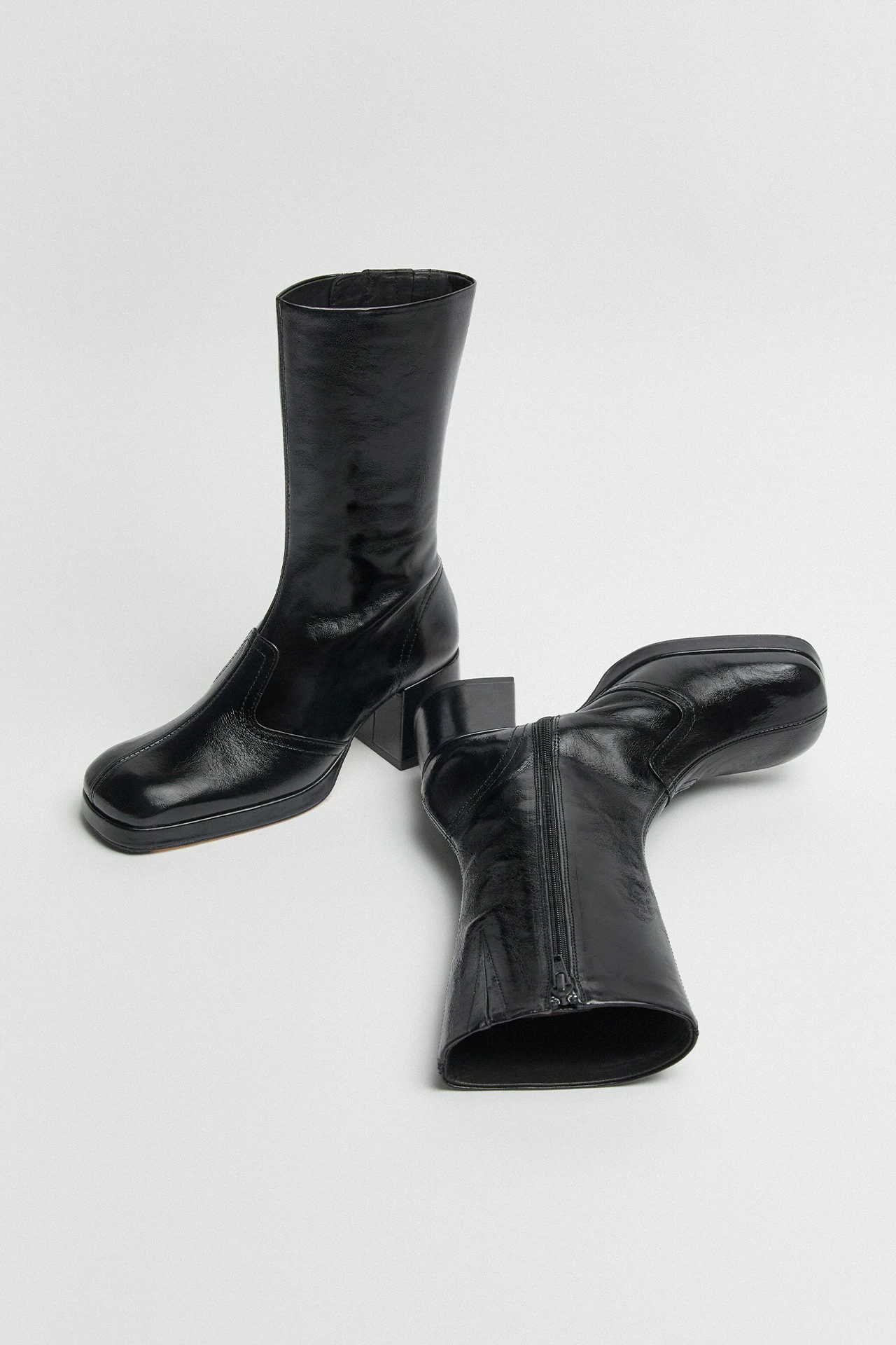 Miista-cass-black-crinkle-boots-02