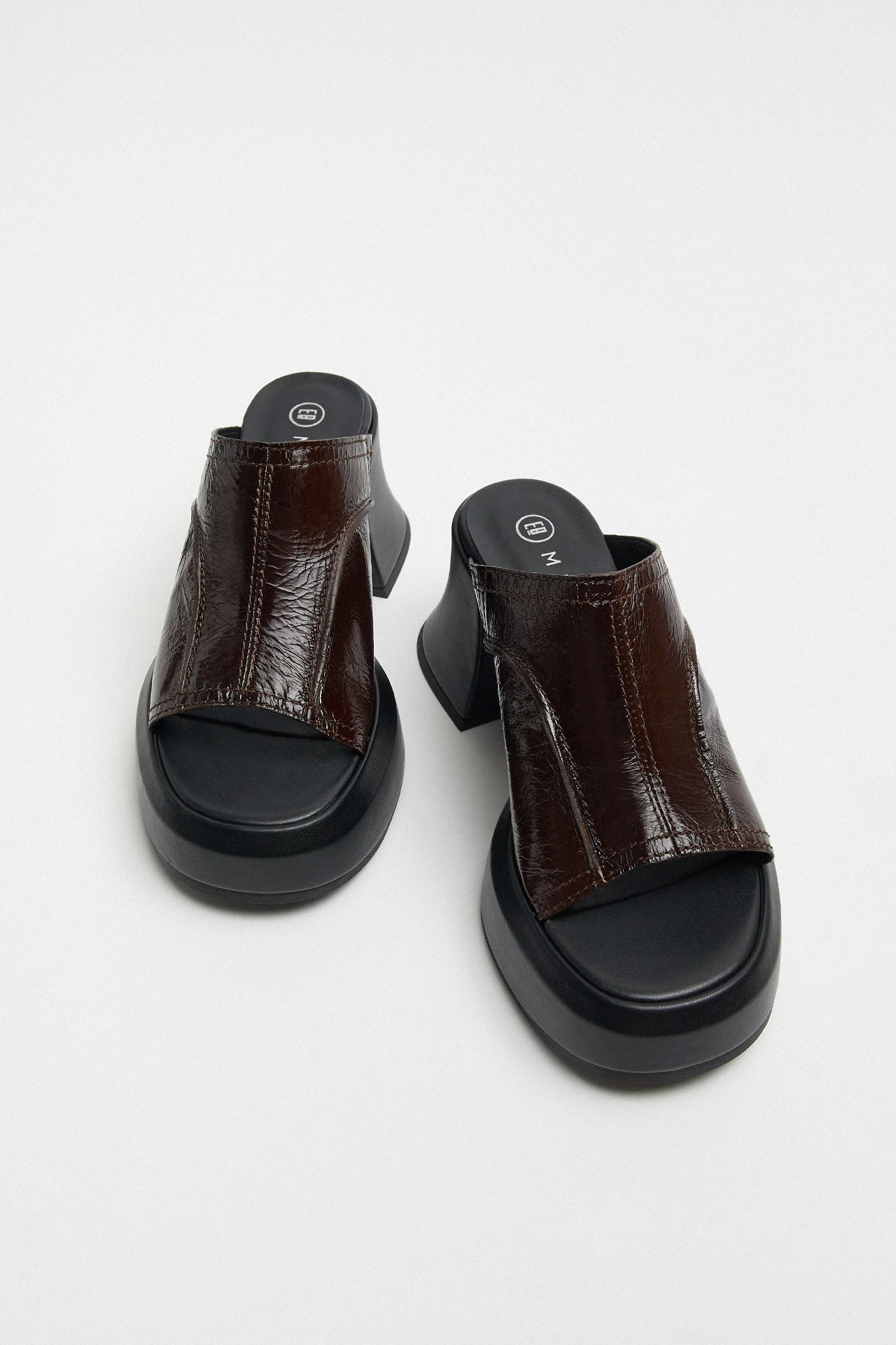 E8-Lota-Brown-Sandal-03