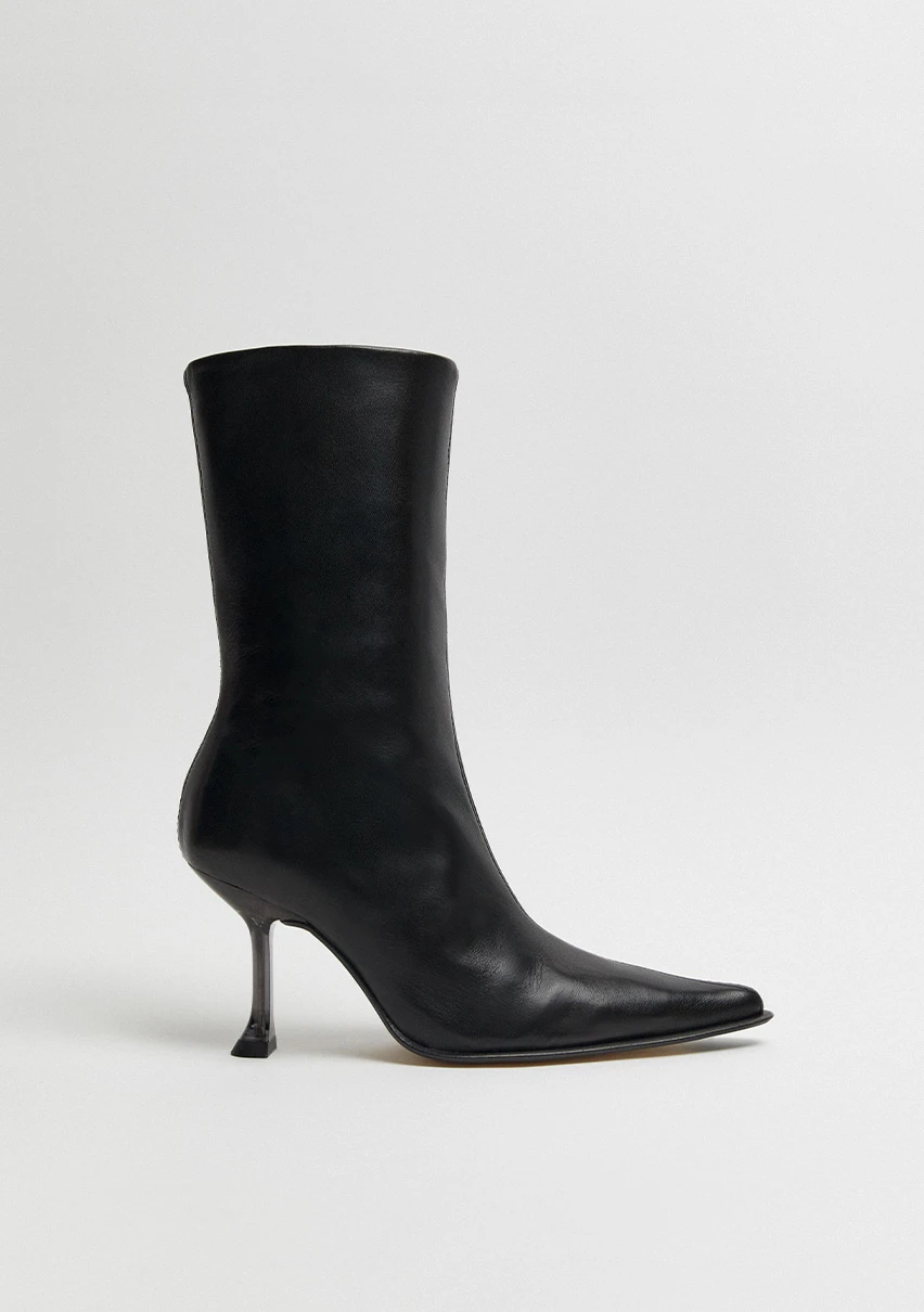 Miista-marcela-black-boots-CP-1